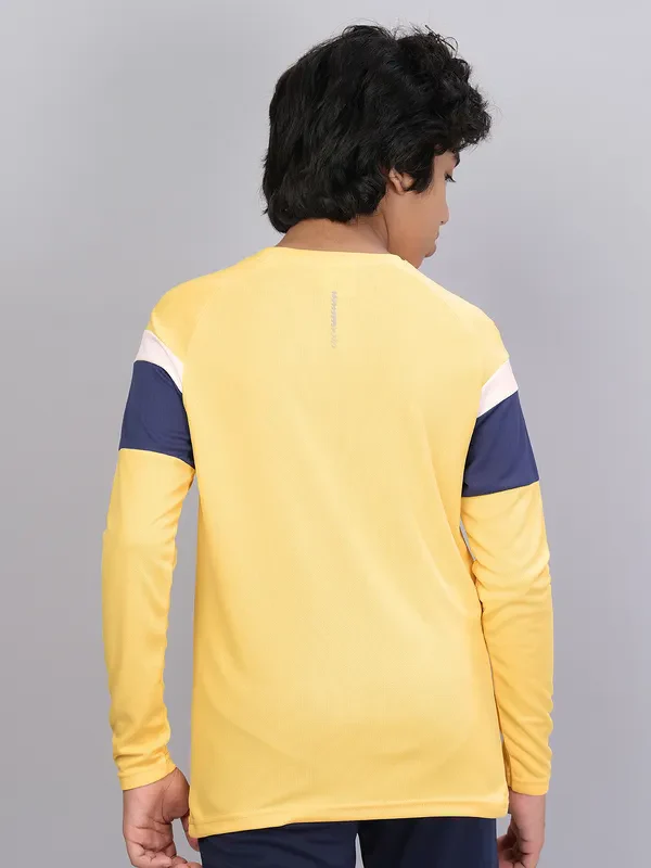 Boys Colorblock Slim Fit Crew Neck T-shirt with DOUBLE COOL - Image 4