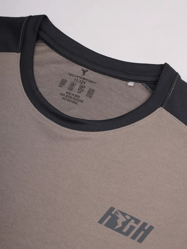 Boys Colorblock Slim Fit Crew Neck T-shirt with TECHNO COOL+ - Image 3