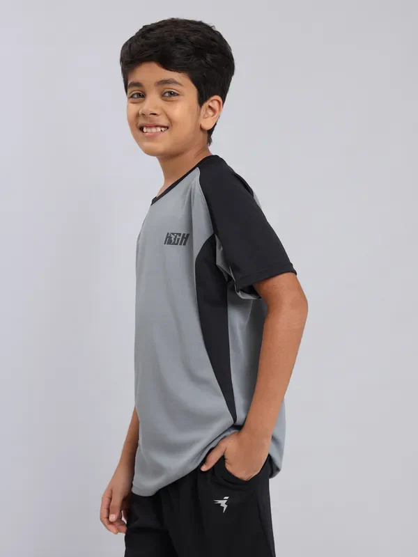 Boys Colorblock Slim Fit Crew Neck T-shirt with TECHNO COOL+ - Image 5