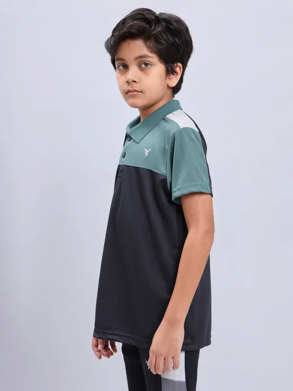 Boys Colorblock Slim Fit Polo T-shirt with TECHNO COOL+ - Image 4