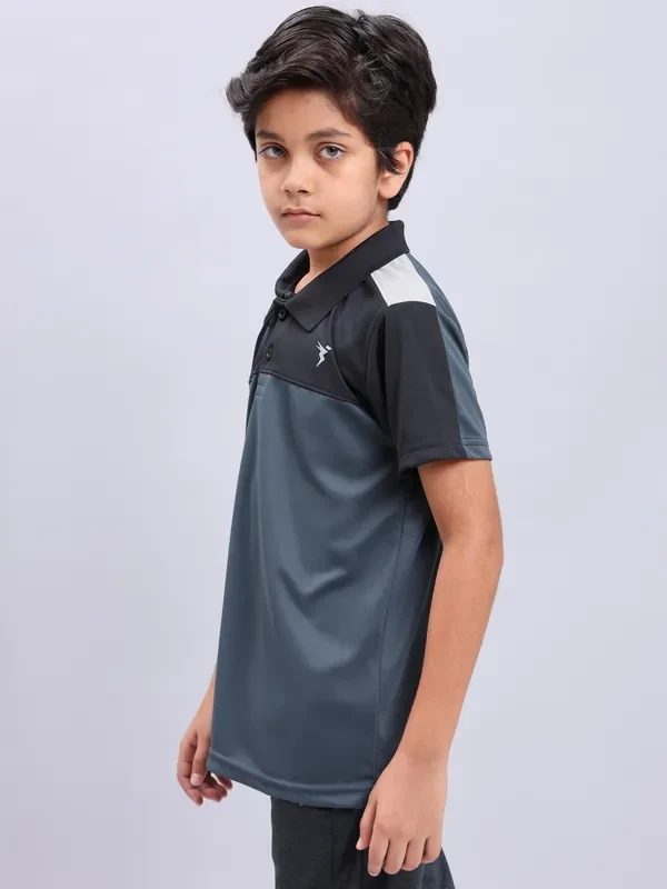 Boys Colorblock Slim Fit Polo T-shirt with TECHNO COOL+ - Image 4