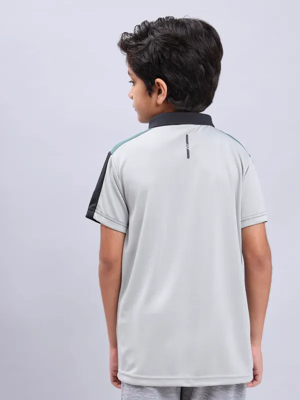 Boys Colorblock Slim Fit Polo T-shirt with TECHNO COOL+ - Image 3