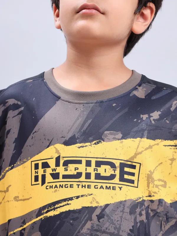 Boys Printed Slim Fit Crew Neck T-shirt with TECHNOLITE - Image 5