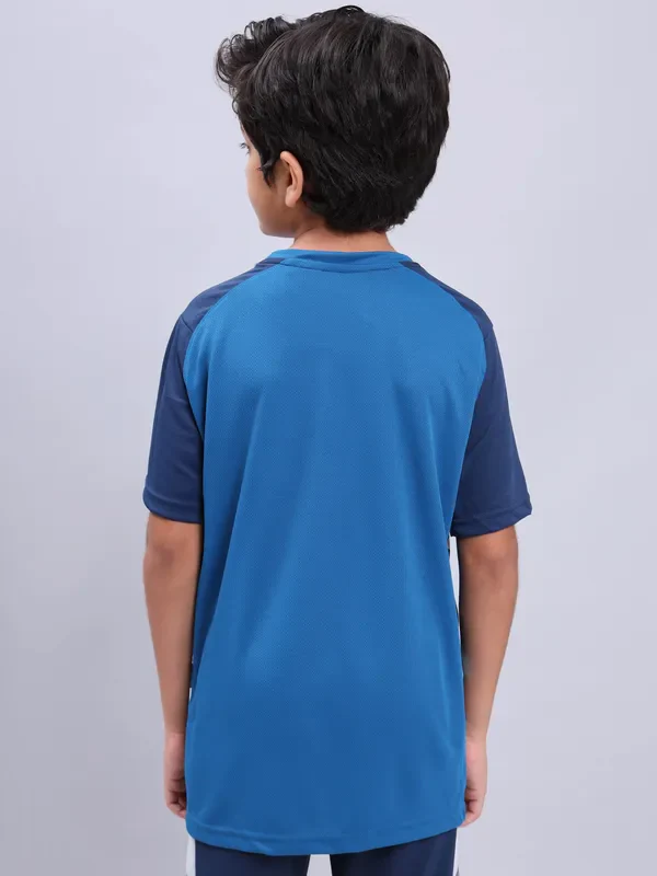Boys Printed Slim Fit Crew Neck T-shirt with TECHNOLITE - Image 3