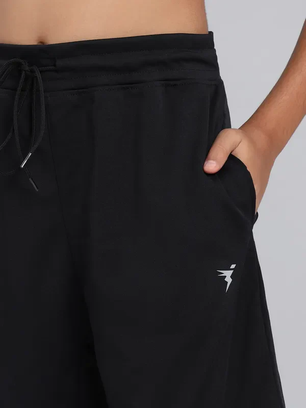 Boys Solid Slim Fit Shorts with TECHNO COOL+ - Image 5