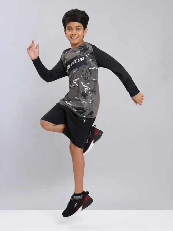 Boys Printed Slim Fit Crew Neck T-shirt with TECHNO COOL+ - Image 2