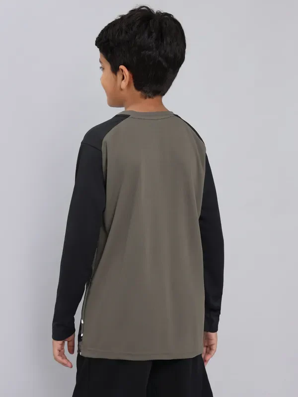 Boys Printed Slim Fit Crew Neck T-shirt with TECHNO COOL+ - Image 4