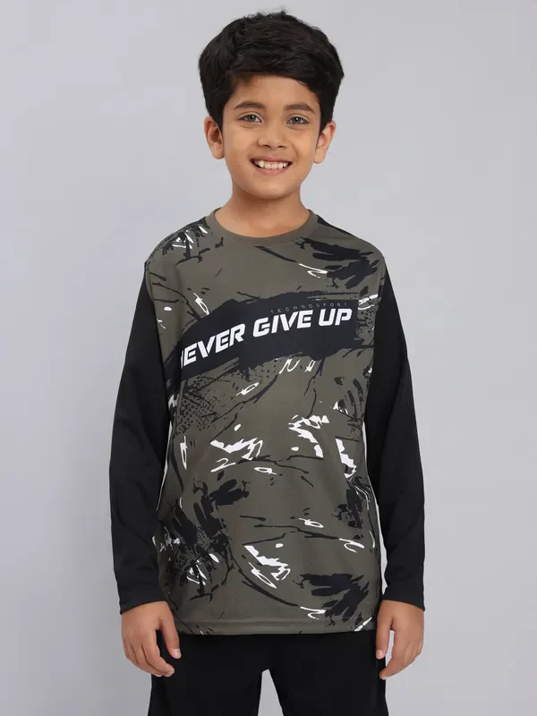 Boys Printed Slim Fit Crew Neck T-shirt with TECHNO COOL+ - Image 5