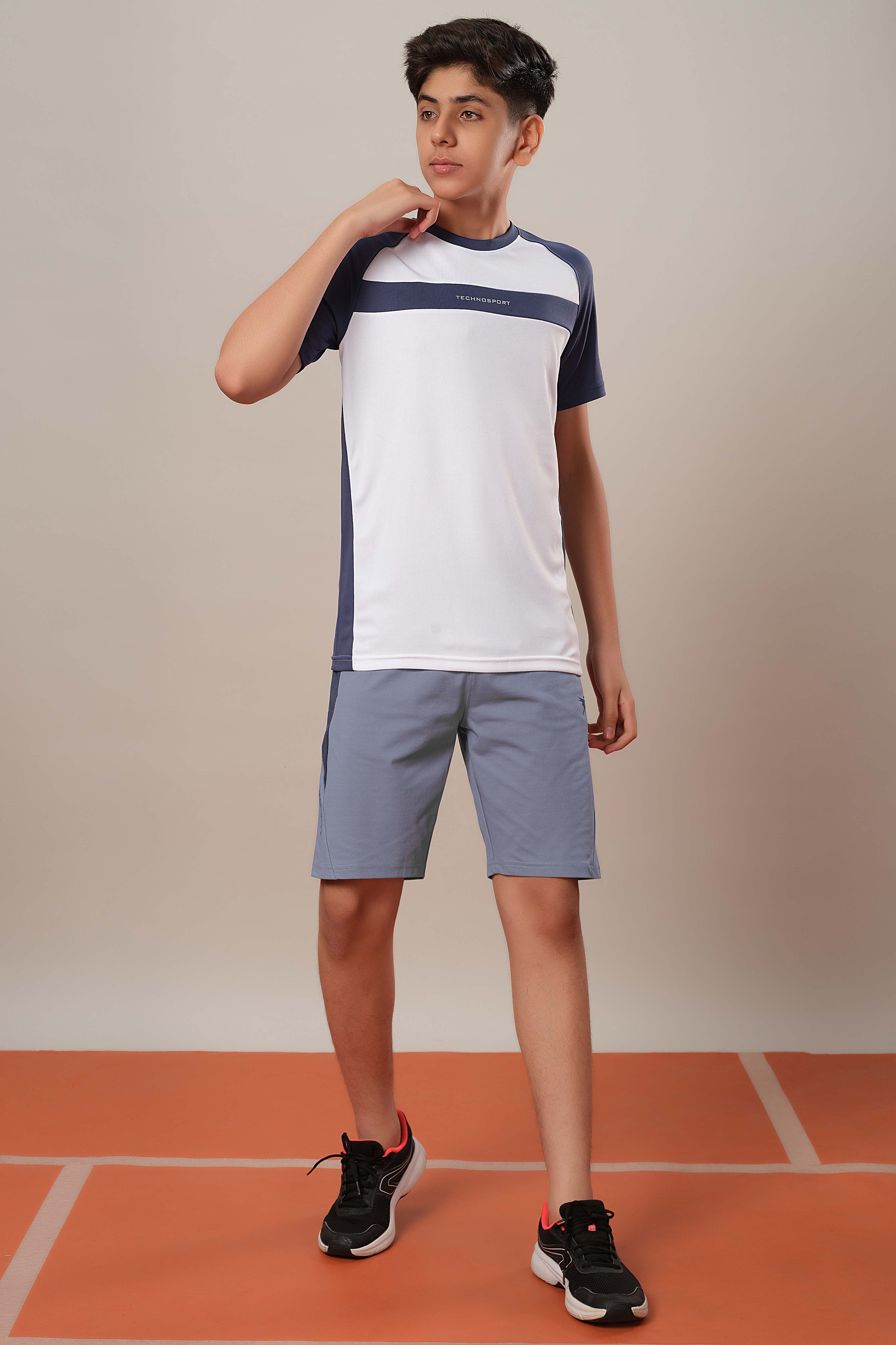 Boys Colorblock Regular Fit Shorts with 4 Way Crispy - Image 5