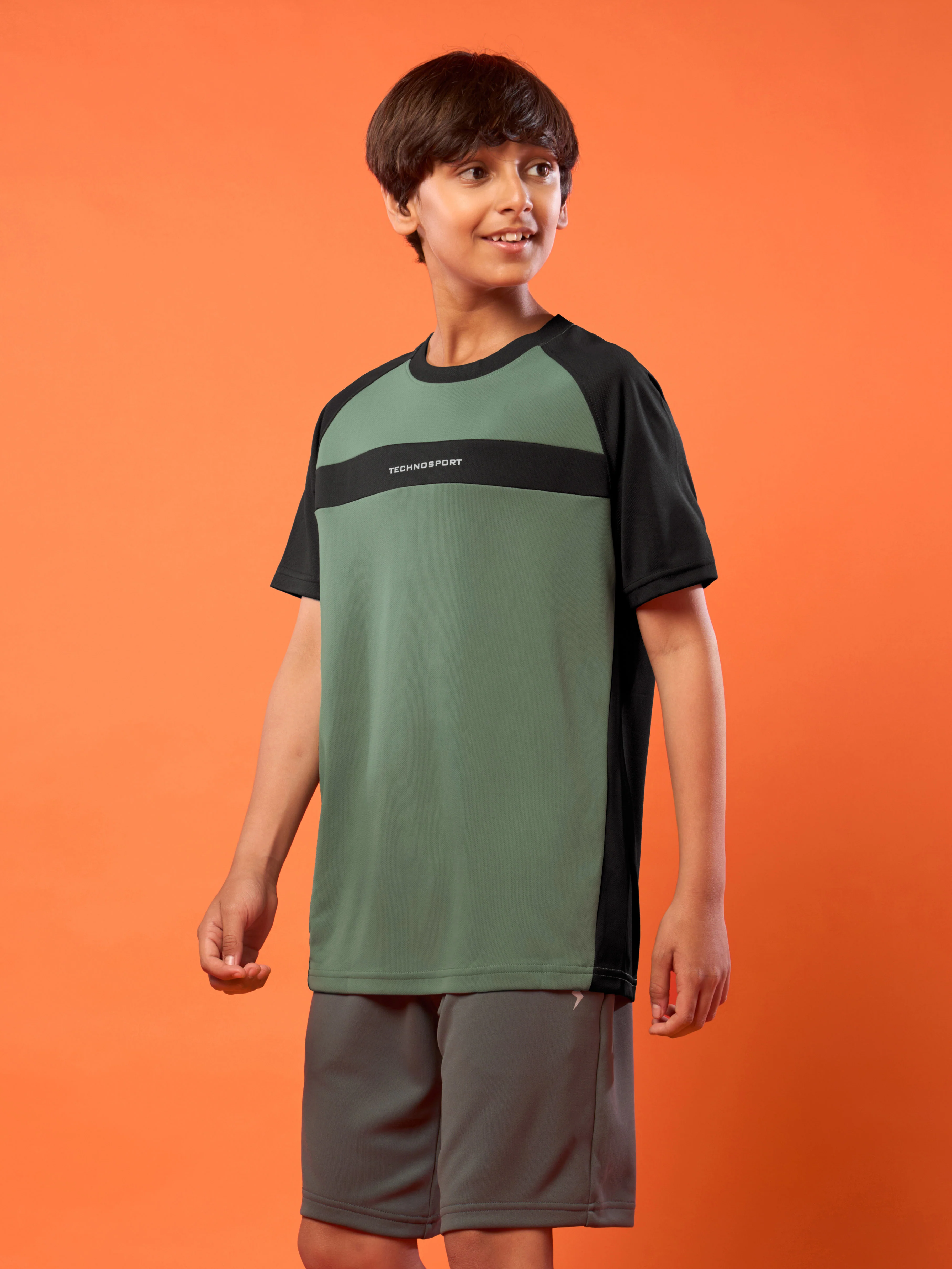 Boys Colorblock Slim Fit Round Neck T-shirt with DOUBLE COOL - Image 3