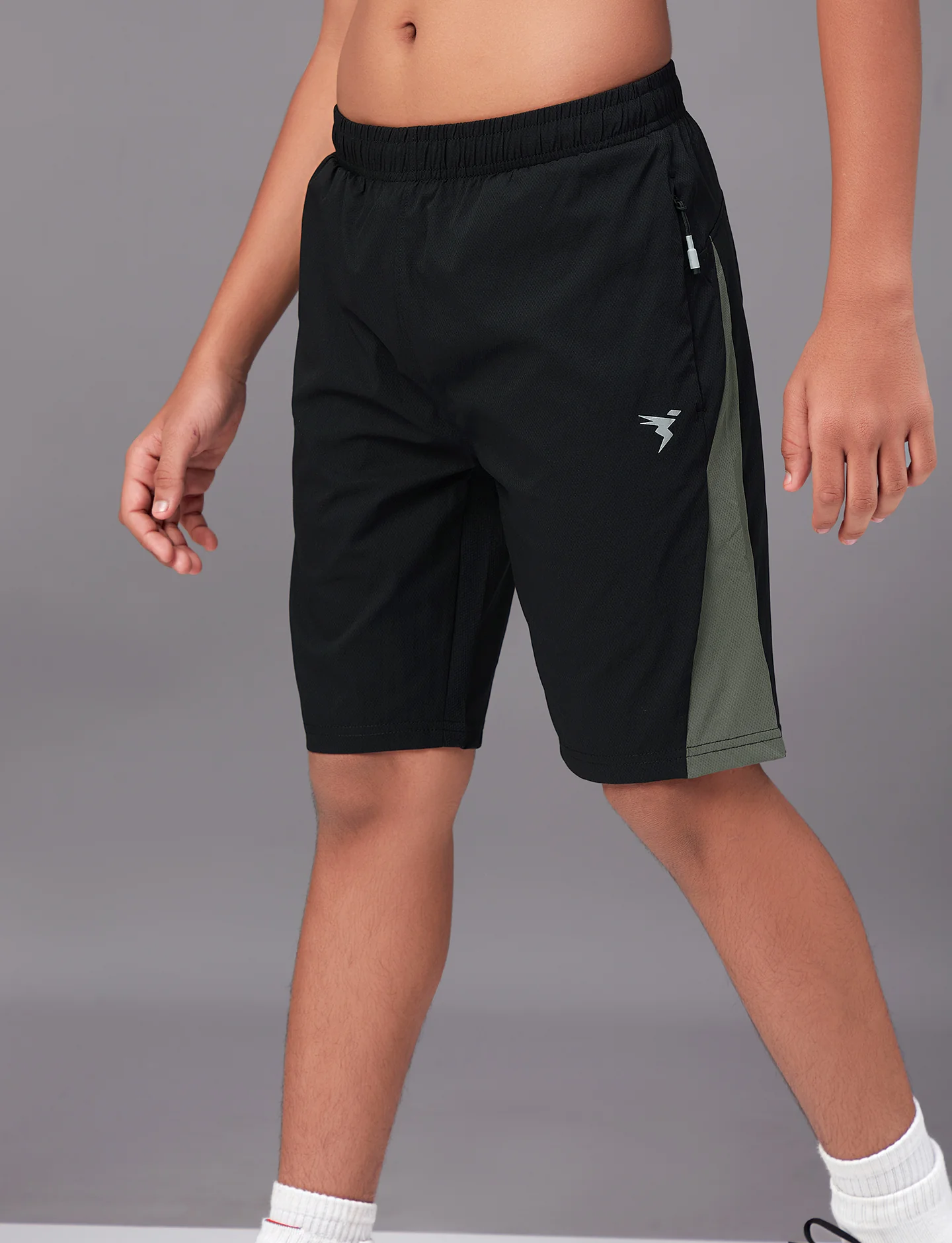 Boys Colorblock Slim Fit Sports Shorts with TECHNO GUARD - Image 3