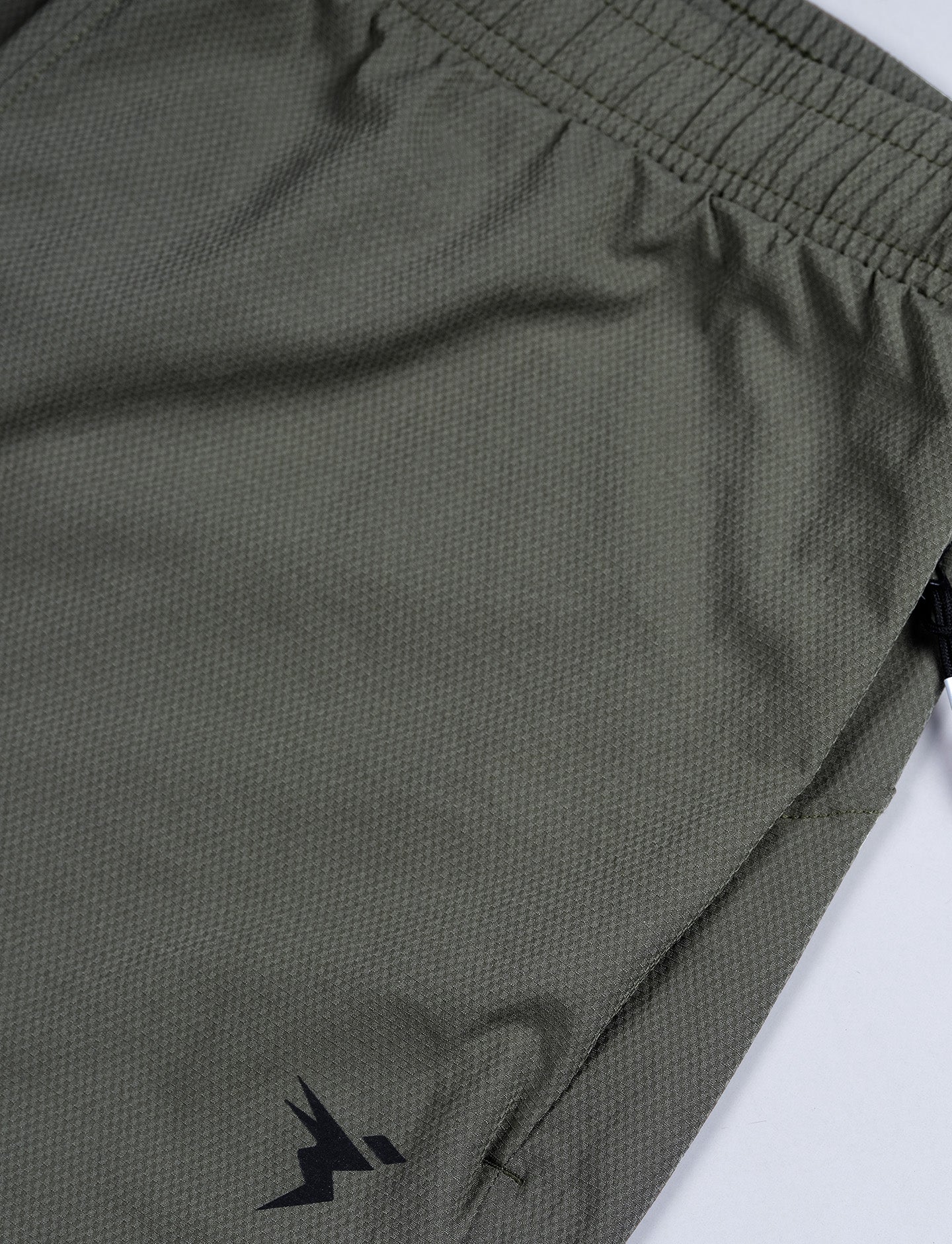 Boys Colorblock Slim Fit Sports Shorts with TECHNO GUARD - Image 6