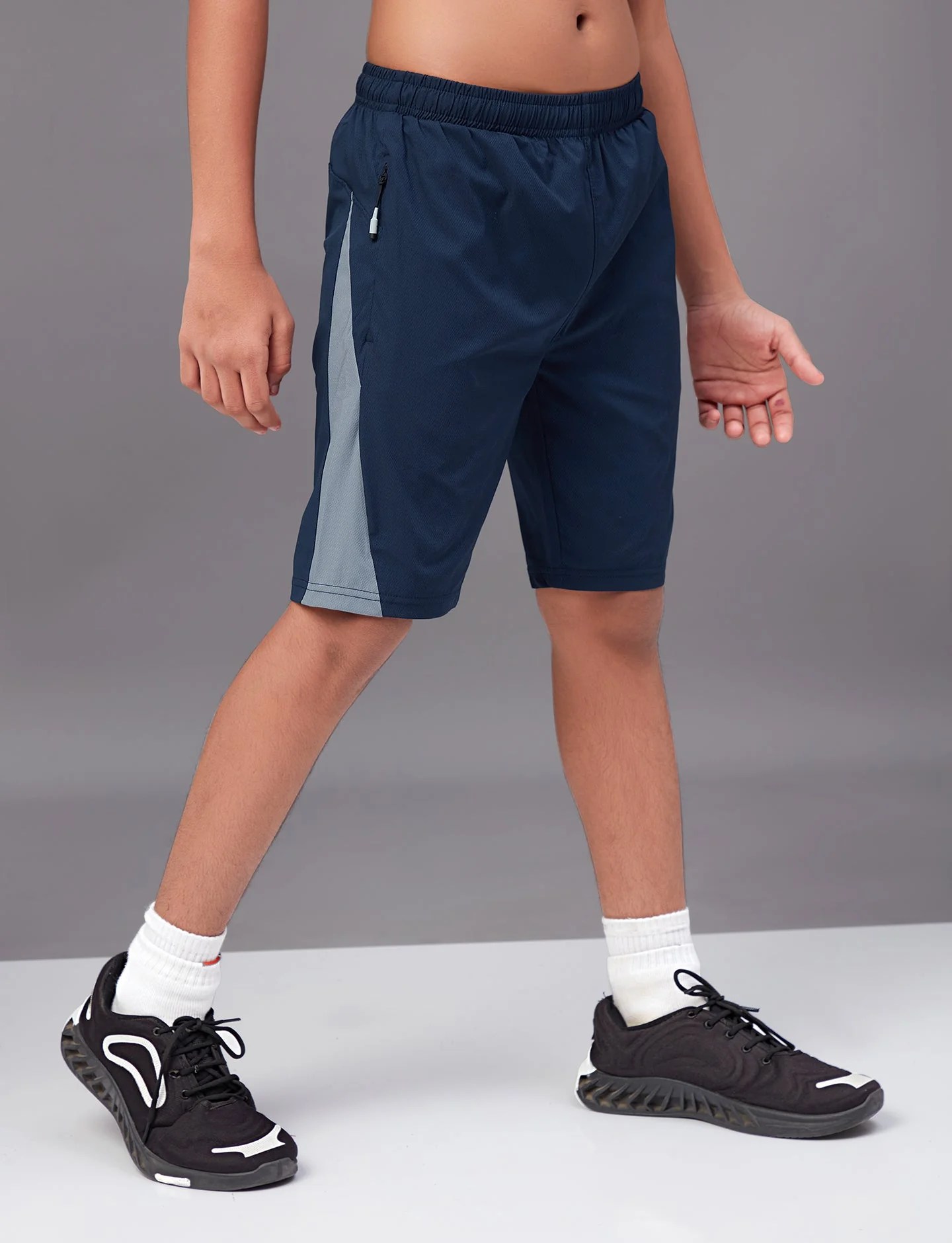 Boys Colorblock Slim Fit Sports Shorts with TECHNO GUARD - Image 3