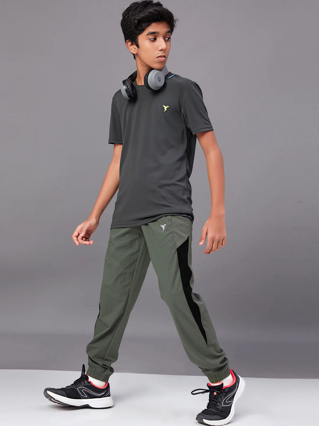 Boys Colorblock Slim Fit Sports Trackpants with TS LYTRA - Image 2