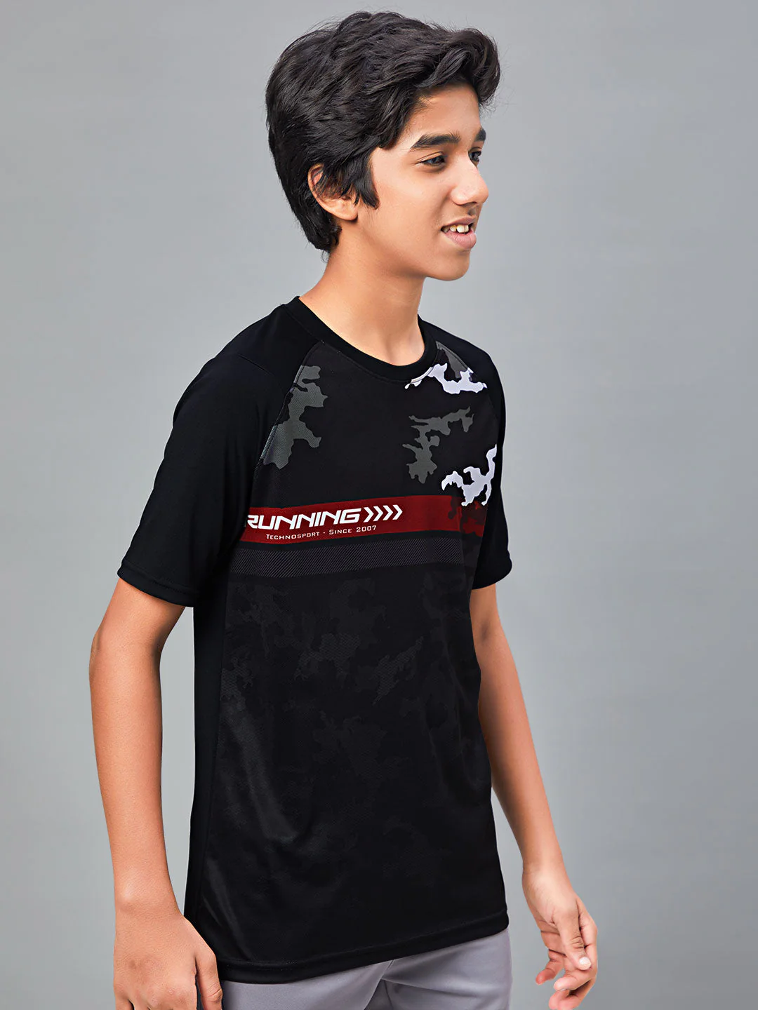 Boys Printed Slim Fit Crew Neck T-shirt with TECHNOLITE - Image 3
