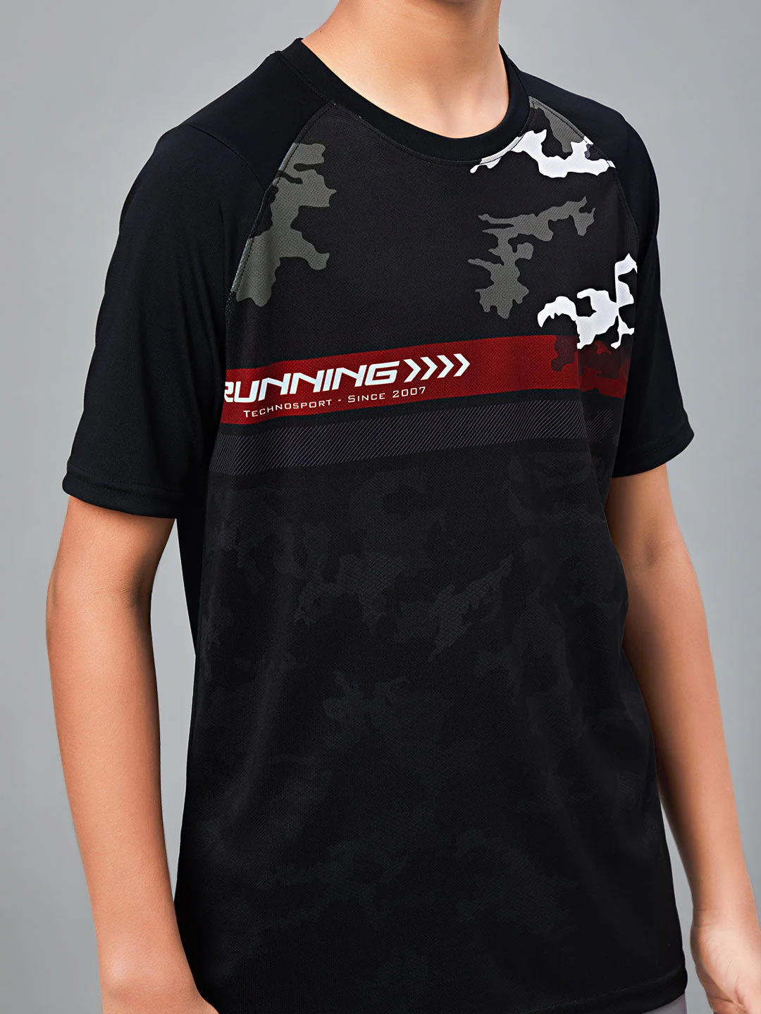 Boys Printed Slim Fit Crew Neck T-shirt with TECHNOLITE - Image 5