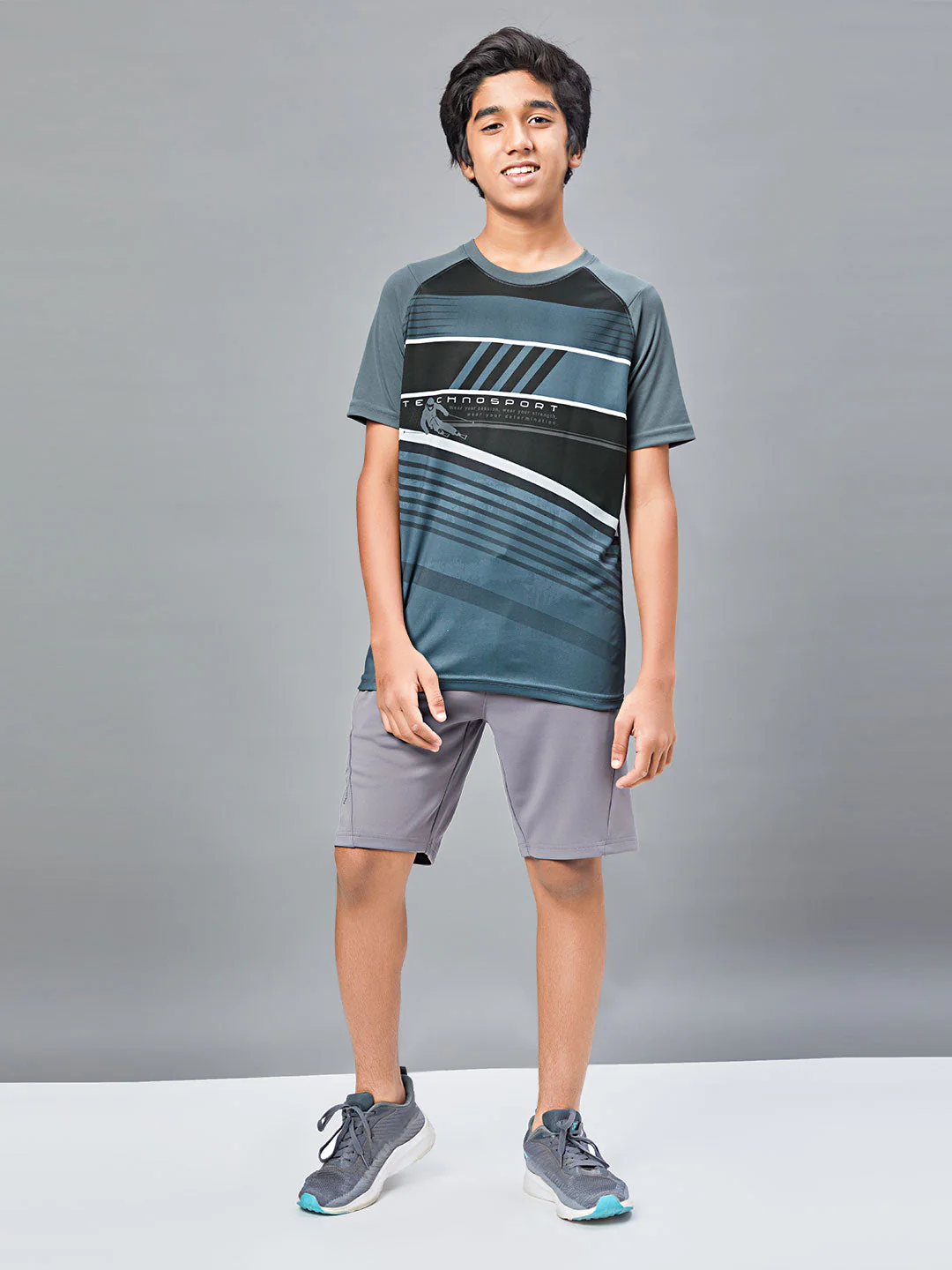 Boys Printed Slim Fit Crew Neck T-shirt with TECHNOLITE - Image 4