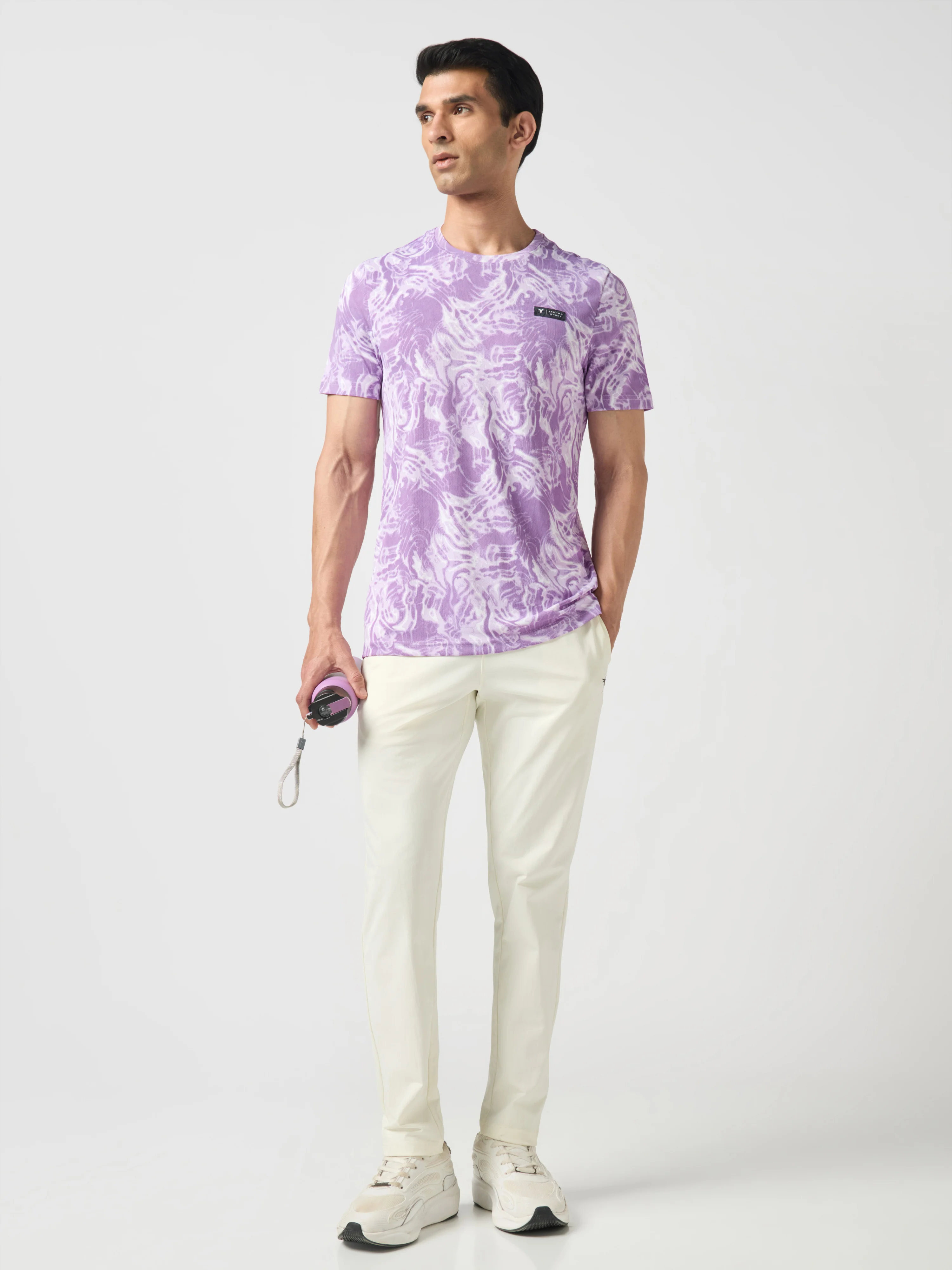 Men Abstract Print Slim Fit Crew Neck T-shirt with TECHNO COOL+ - Image 5