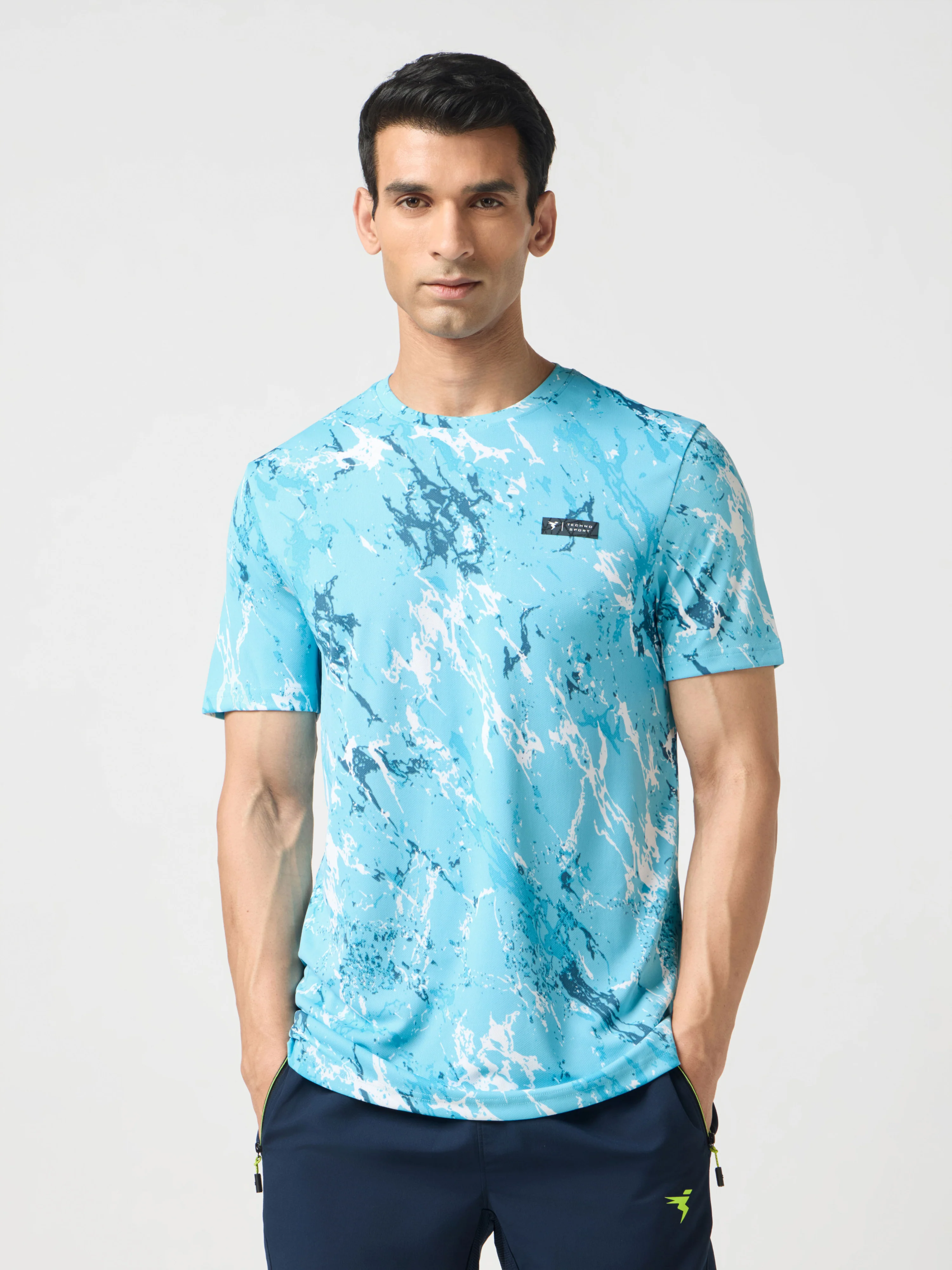 Men Abstract Print Slim Fit Crew Neck T-shirt with TECHNO COOL+ - Image 2