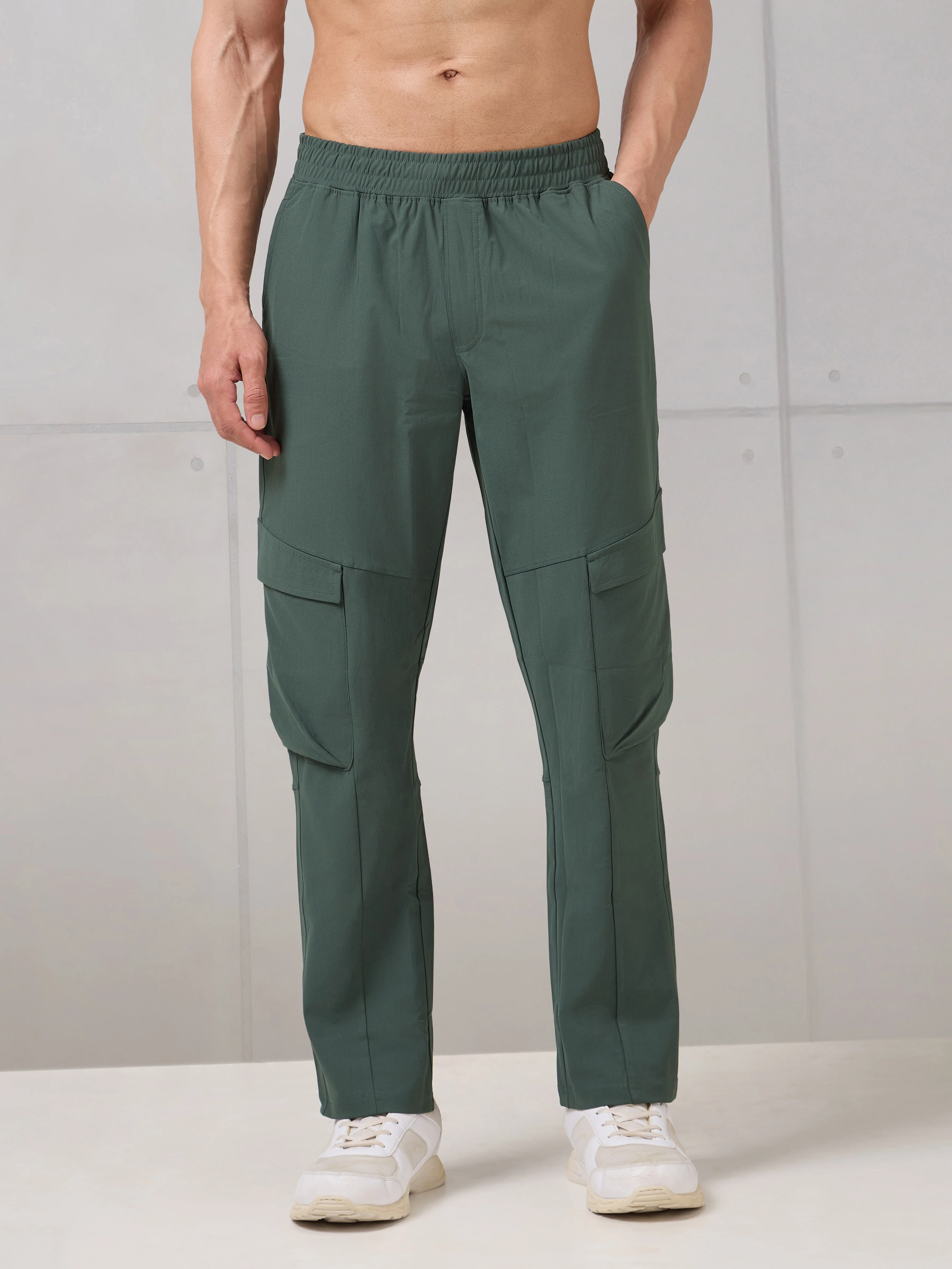 Men Active Out Cargo Trackpants with DURACOOL+ - Image 2