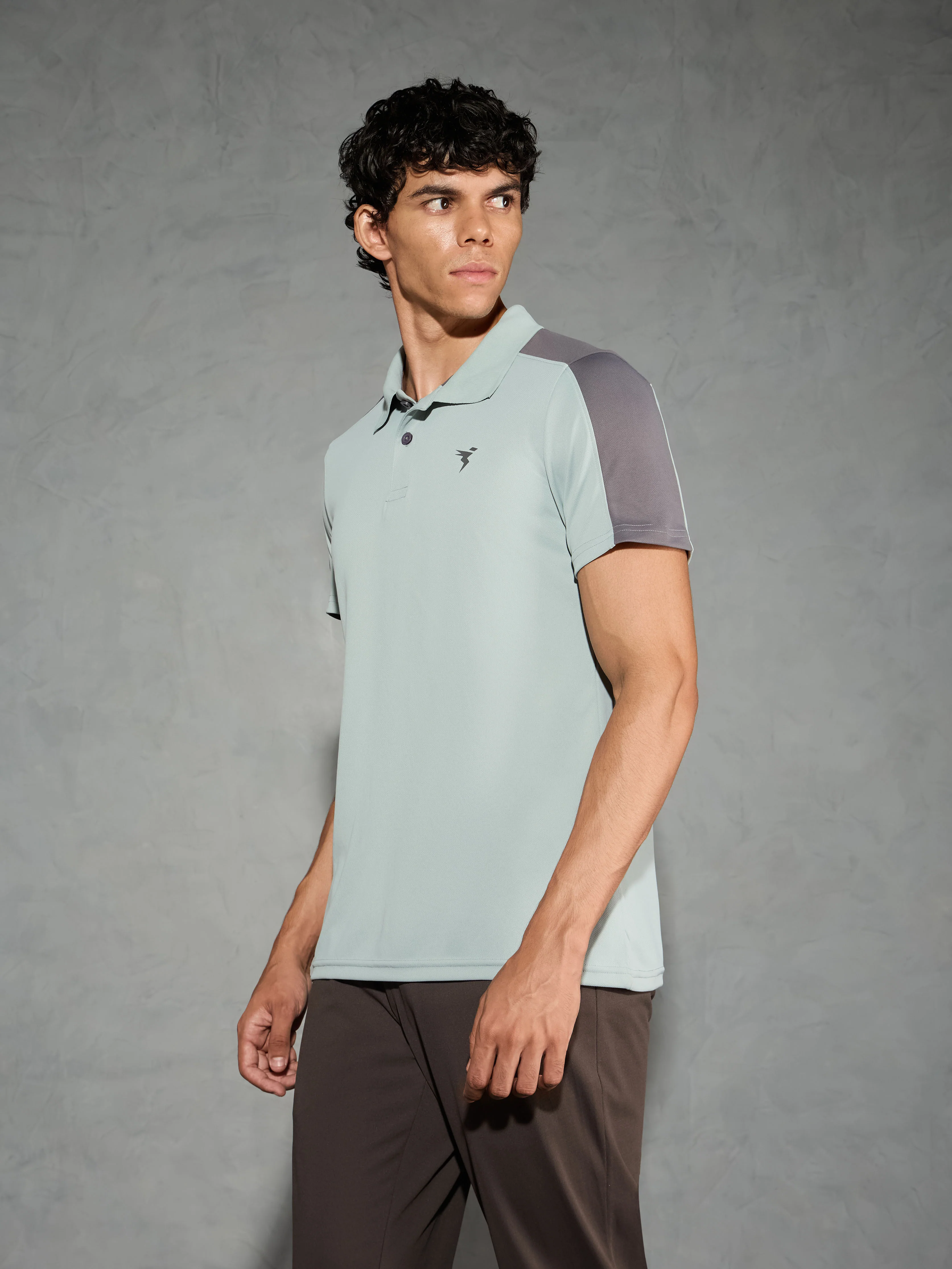Men Colorblock Relax Fit Polo T-shirt with TECHNO COOL+ - Image 4