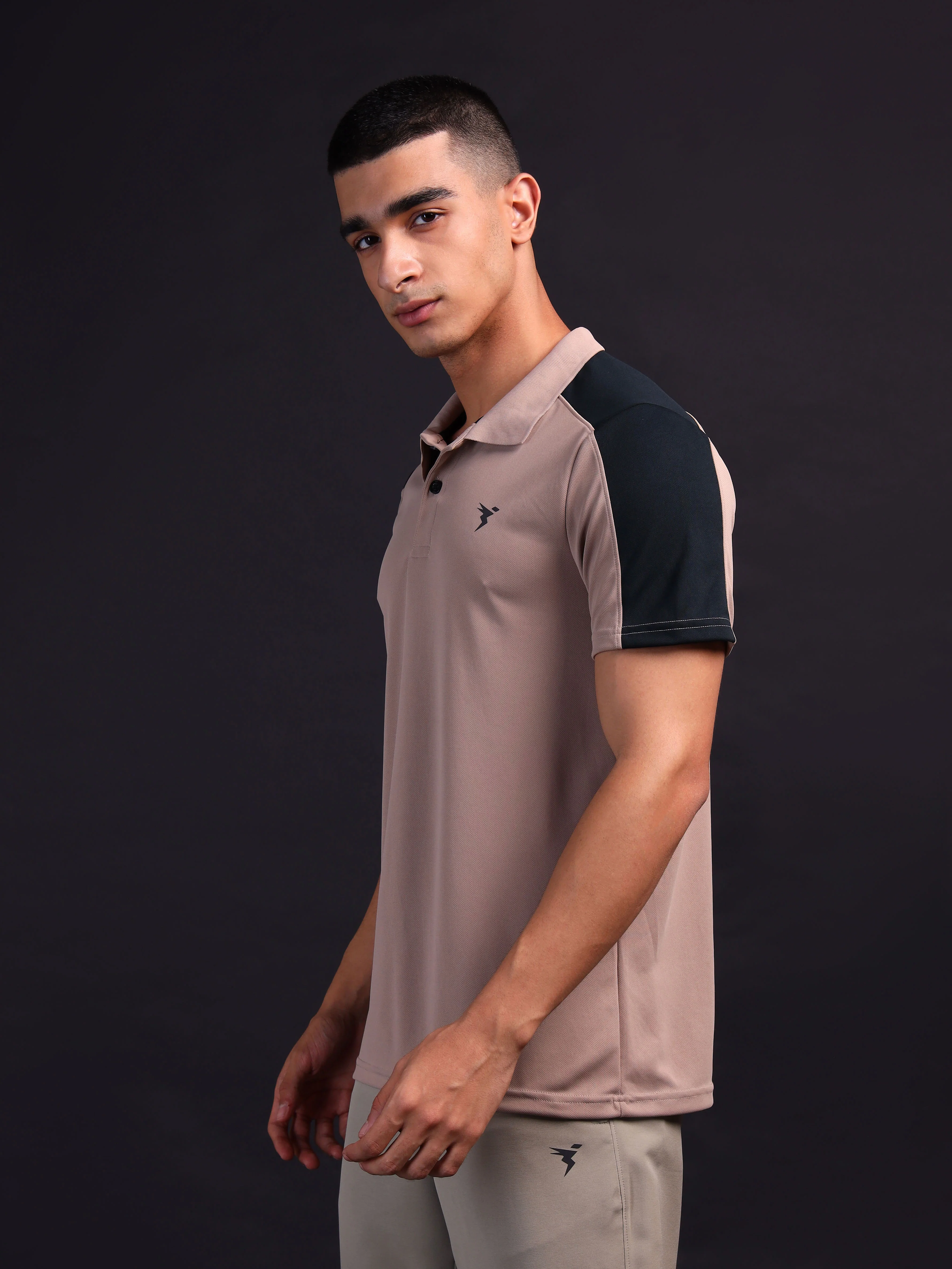 Men Colorblock Relax Fit Polo T-shirt with TECHNO COOL+ - Image 4