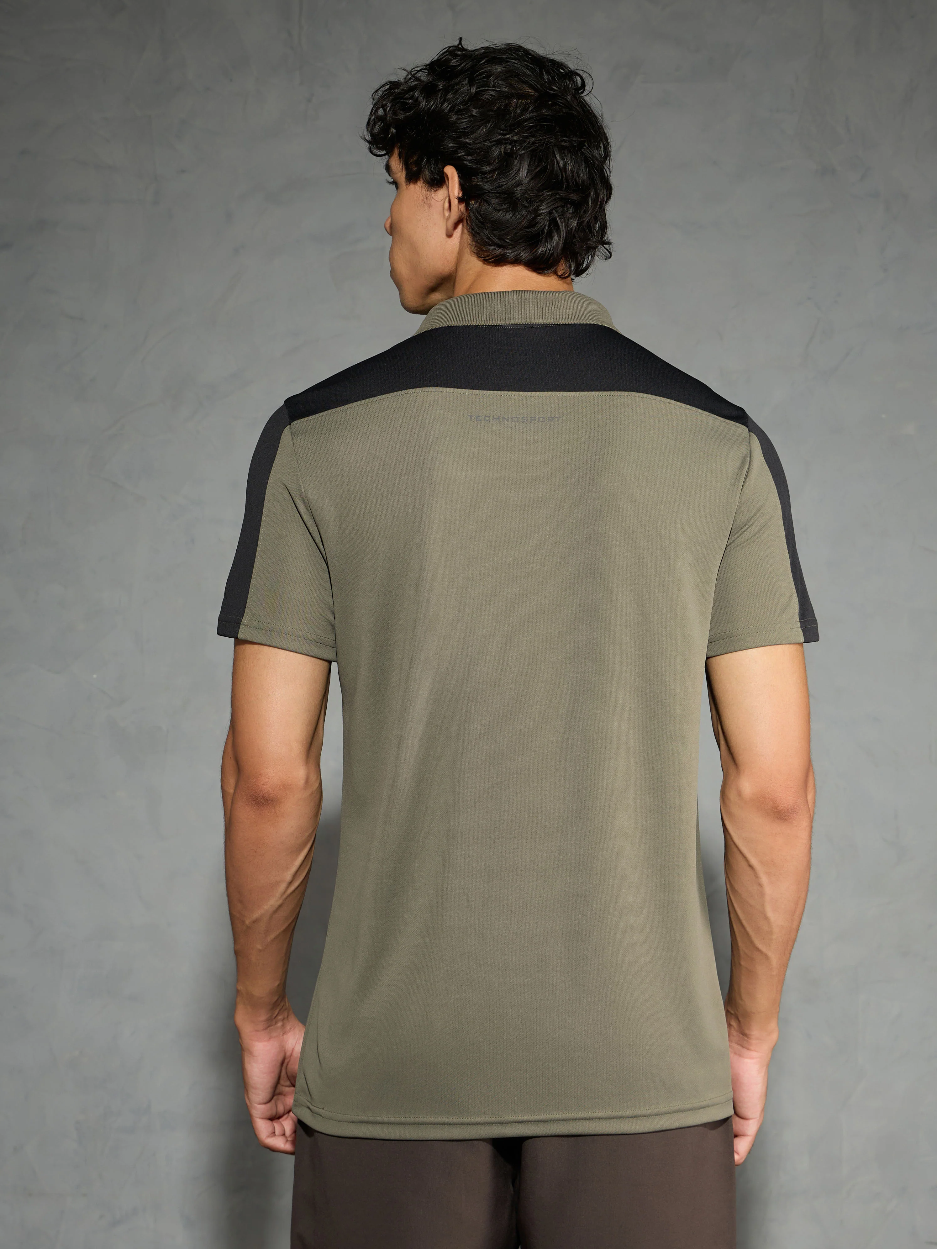 Men Colorblock Relax Fit Polo T-shirt with TECHNO COOL+ - Image 3