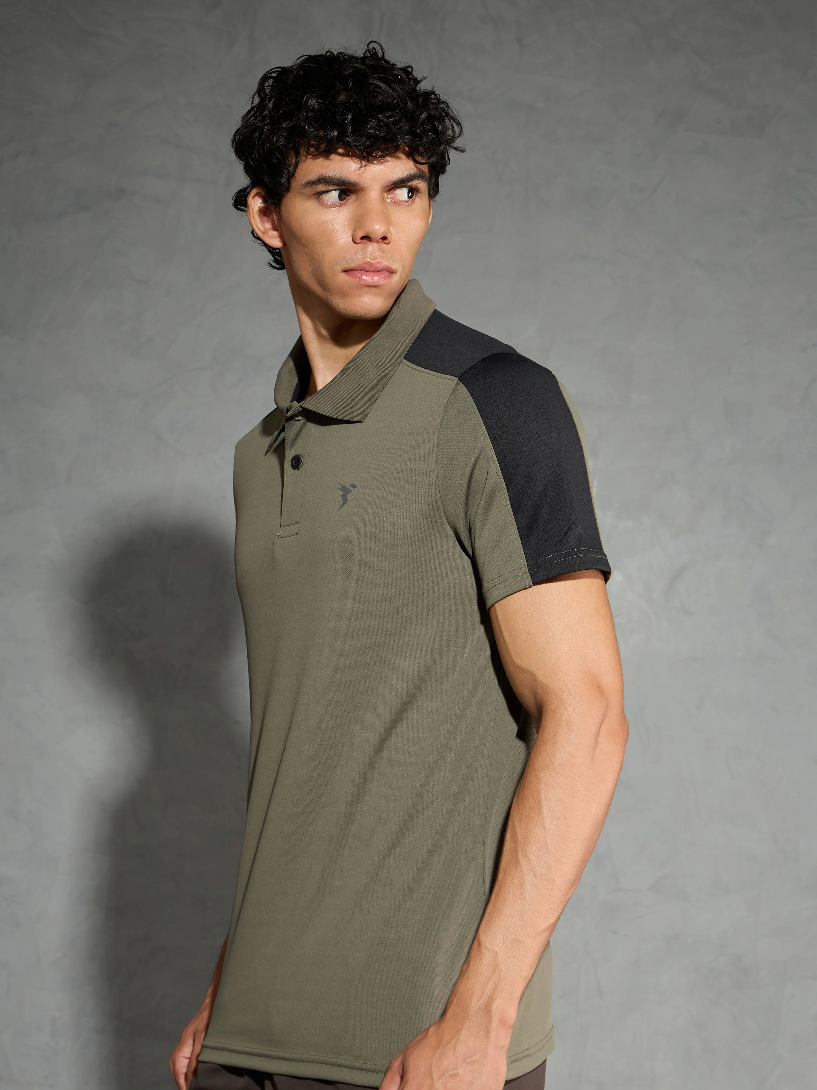 Men Colorblock Relax Fit Polo T-shirt with TECHNO COOL+ - Image 4