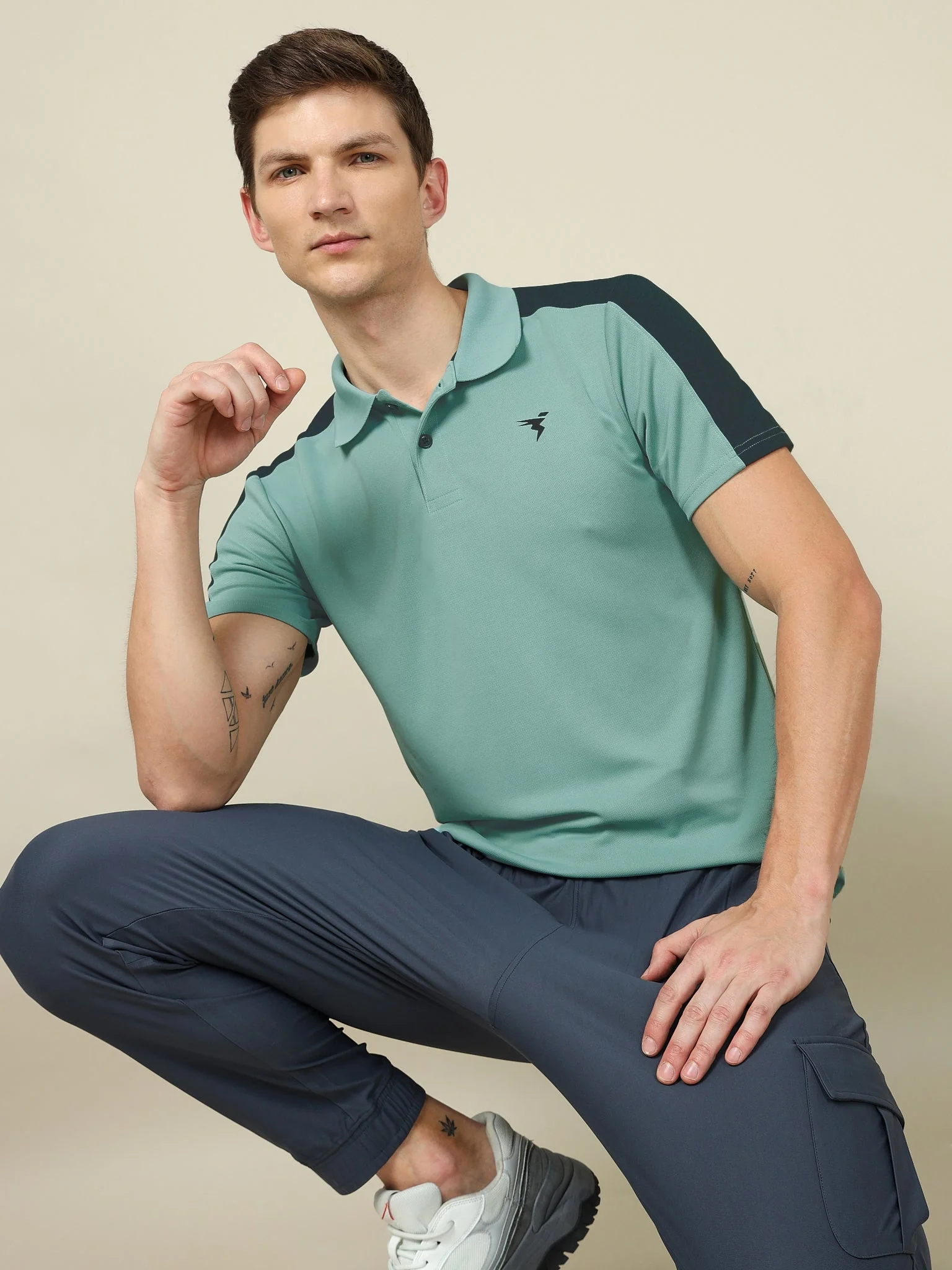 Men Colorblock Relax Fit Polo T-shirt with TECHNO COOL+ - Image 5