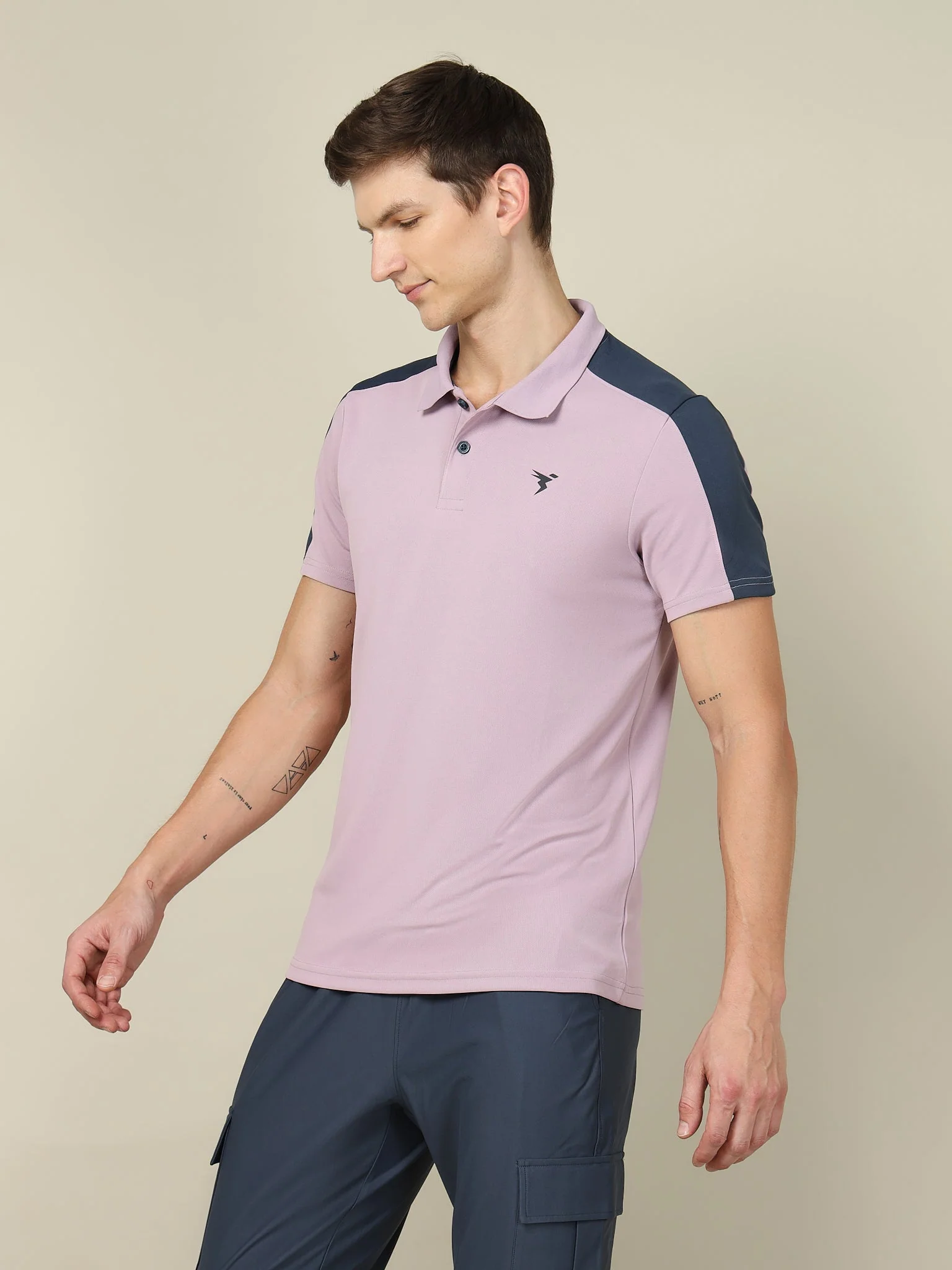 Men Colorblock Relax Fit Polo T-shirt with TECHNO COOL+ - Image 4