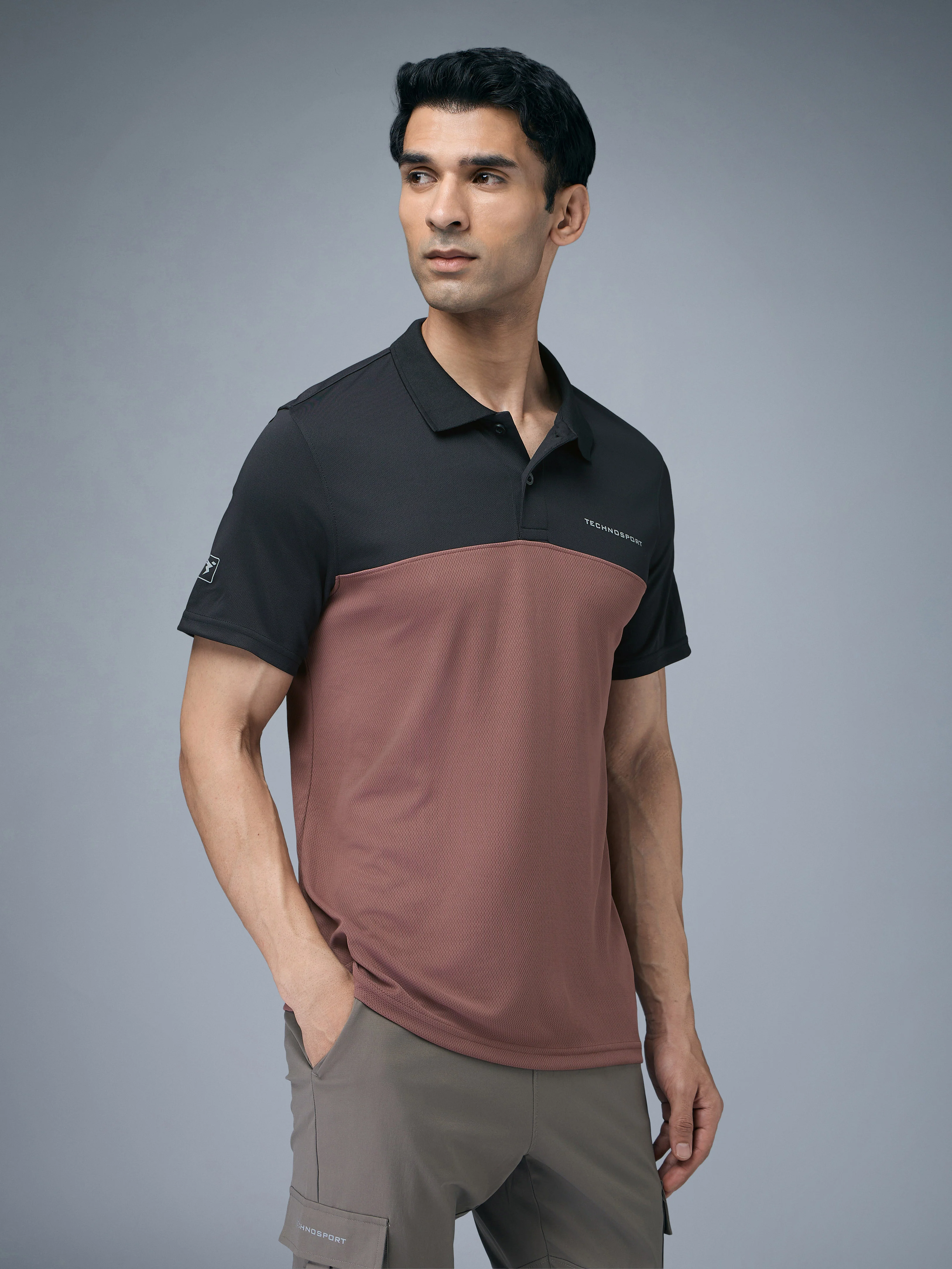 Men Colorblock Relax Fit Polo T-shirt with TECHNO COOL+ - Image 4