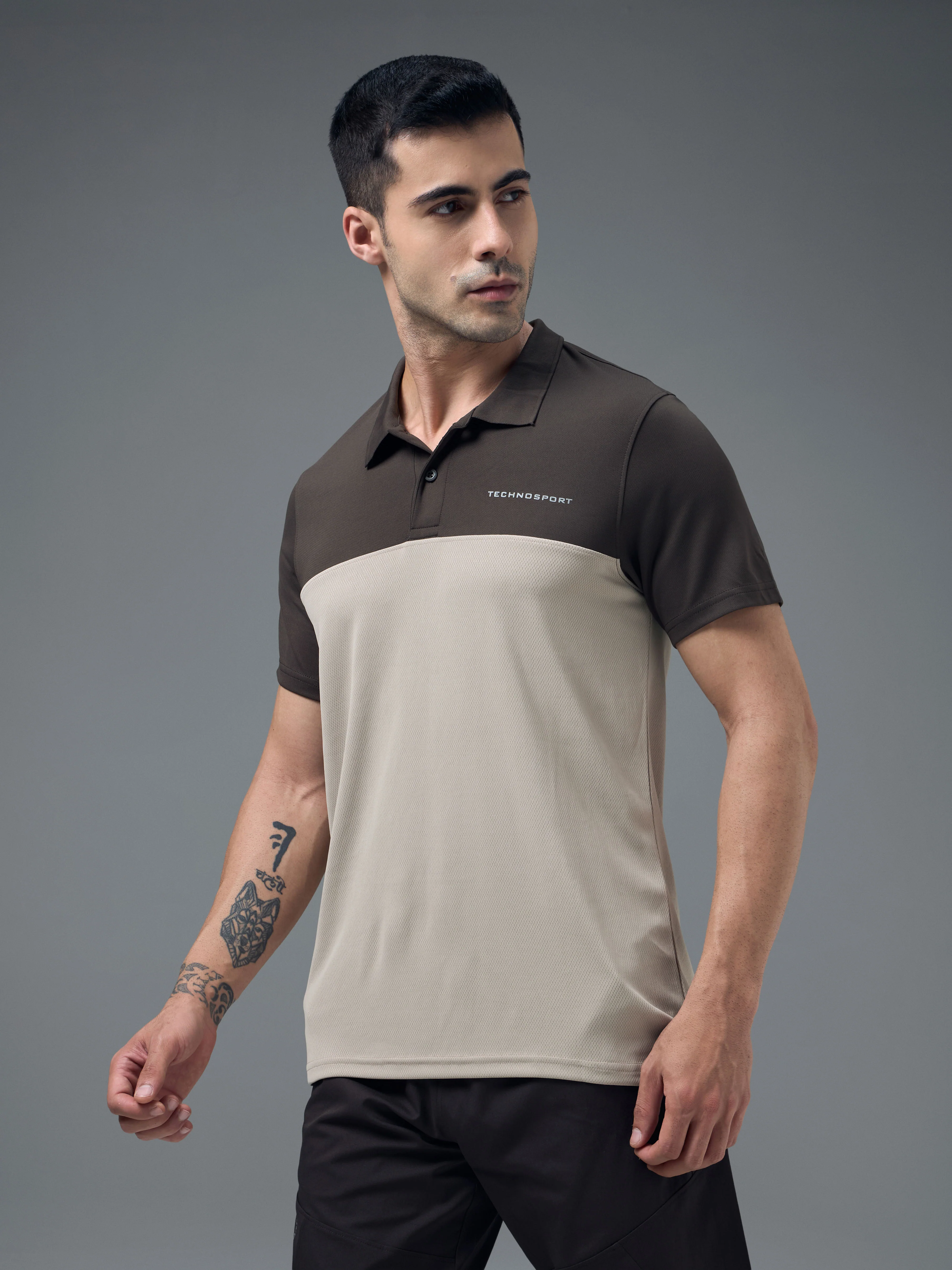Men Colorblock Relax Fit Polo T-shirt with TECHNO COOL+ - Image 4