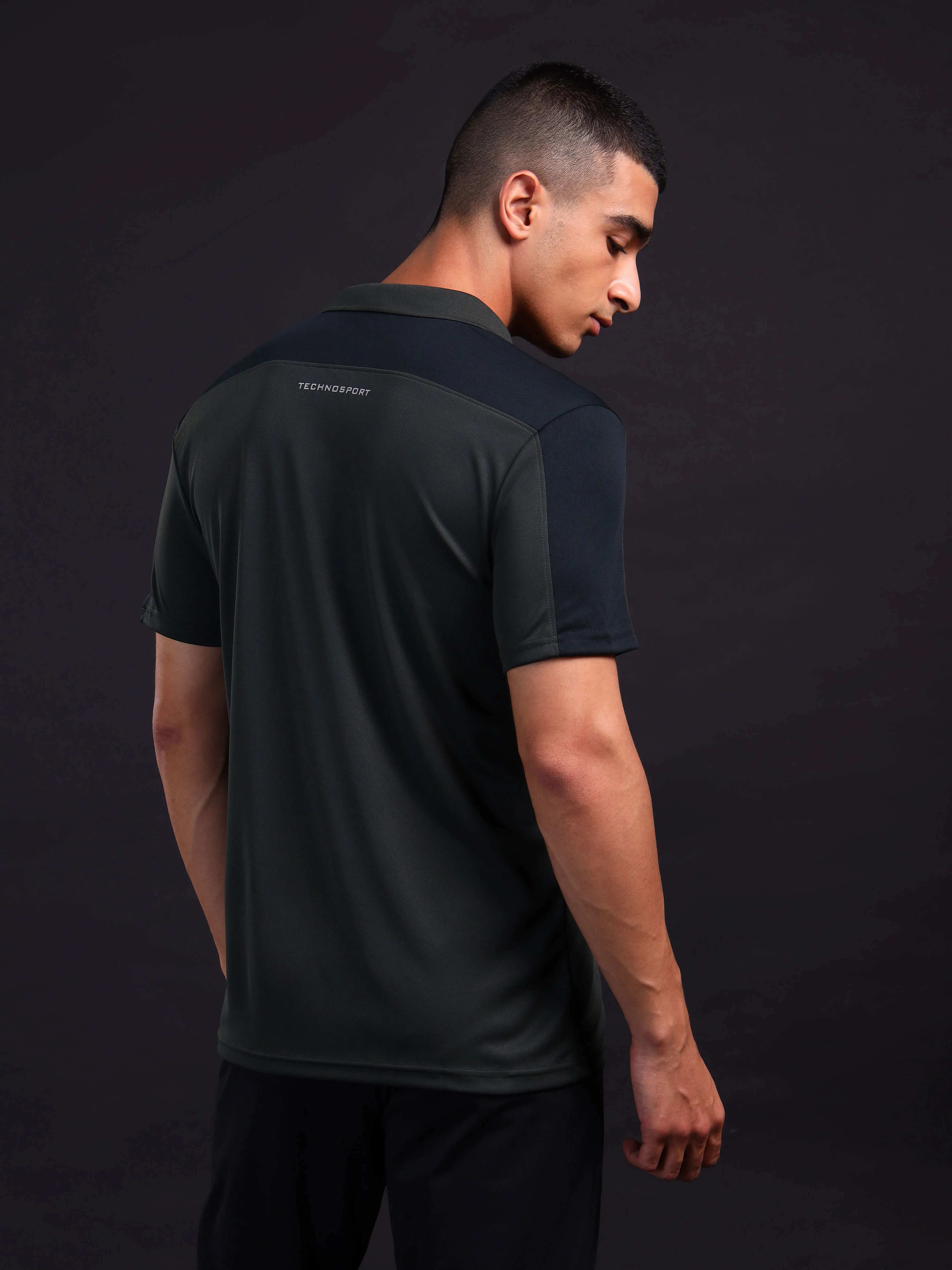 Men Colorblock Relax Fit Polo T-shirt with TECHNO COOL+ - Image 2