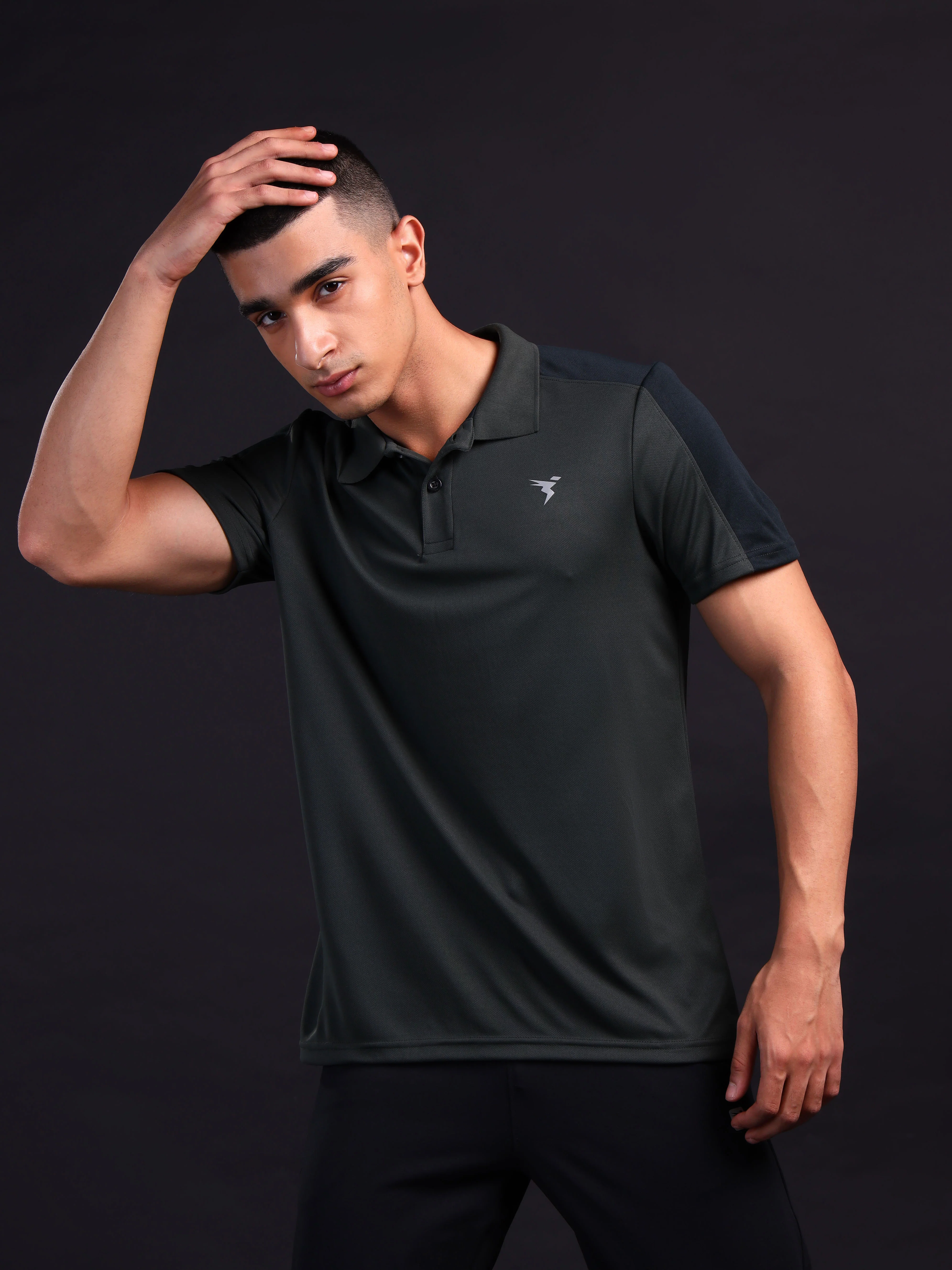 Men Colorblock Relax Fit Polo T-shirt with TECHNO COOL+ - Image 4