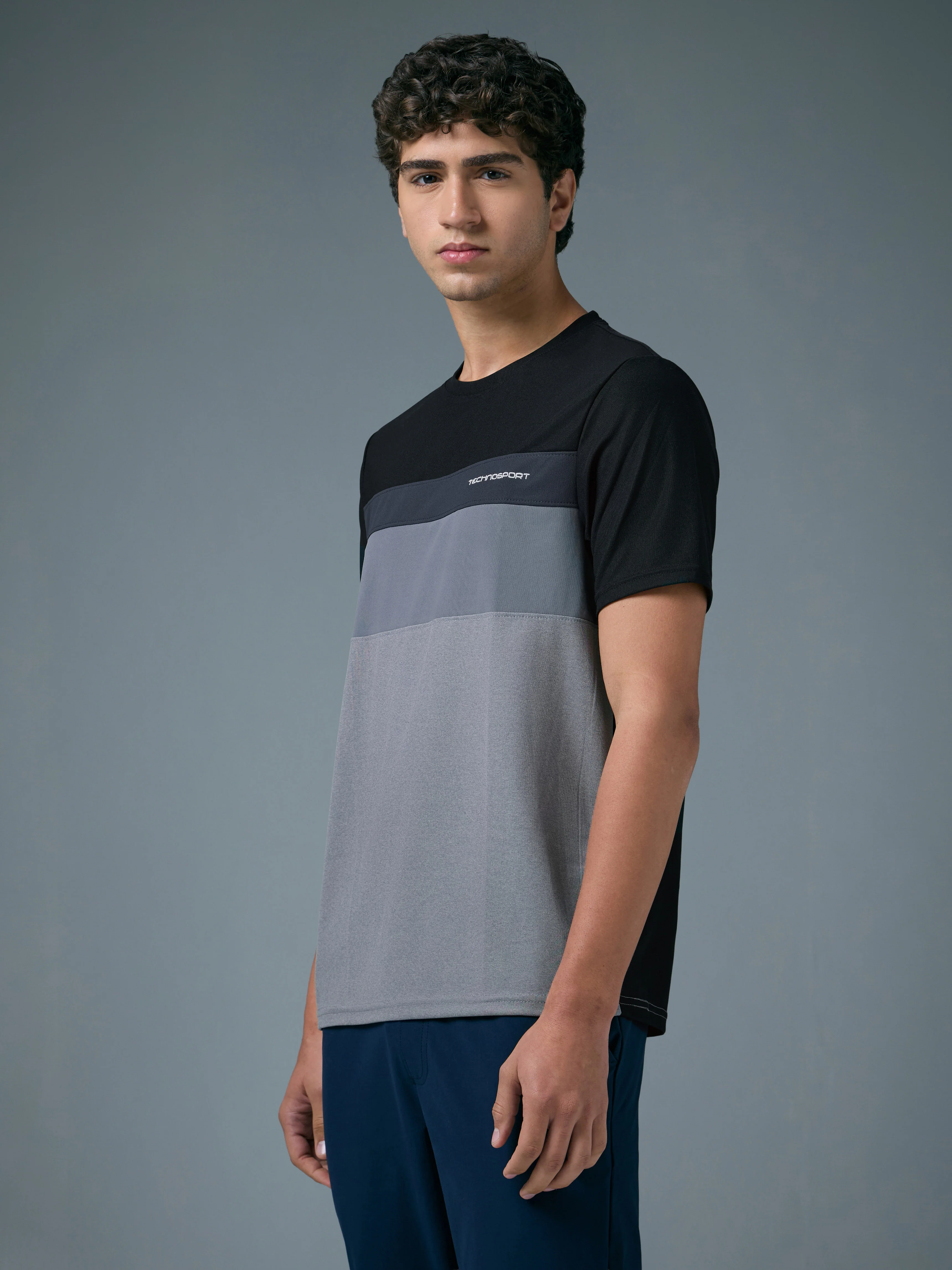 Men Colorblock Slim Fit Crew Neck T-shirt with MATPIQ - Image 4