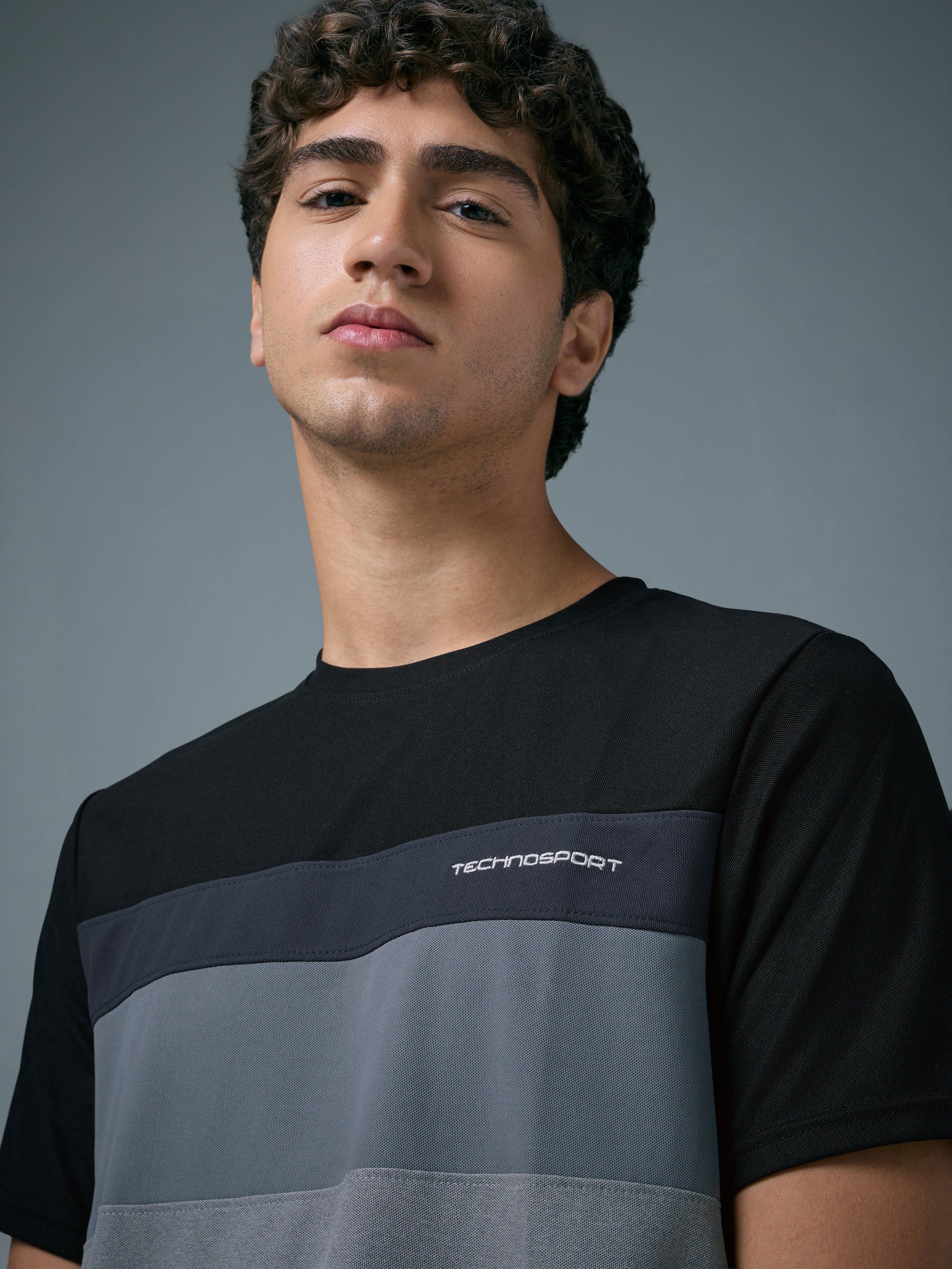 Men Colorblock Slim Fit Crew Neck T-shirt with MATPIQ - Image 6