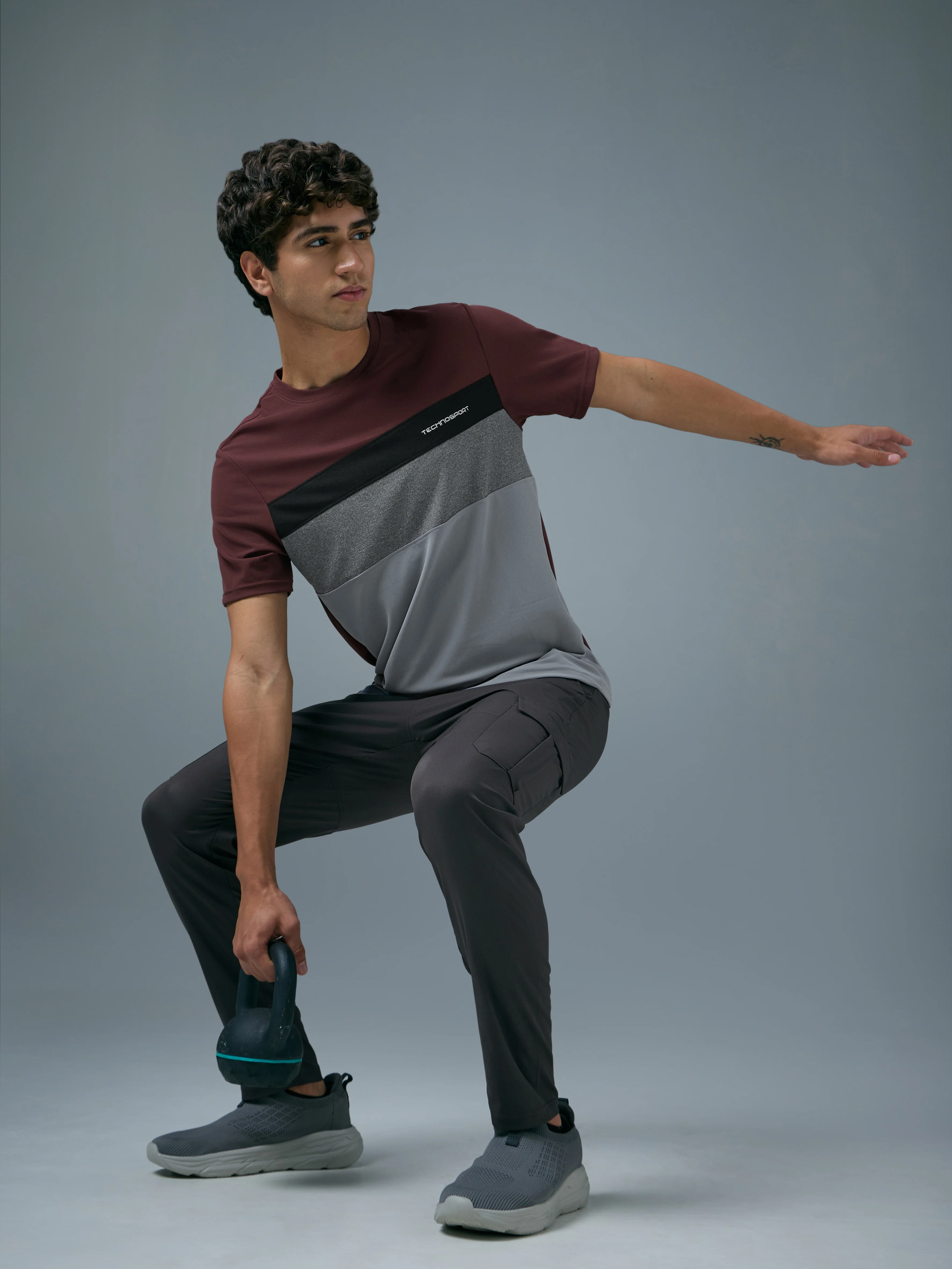 Men Colorblock Slim Fit Crew Neck T-shirt with MATPIQ - Image 5
