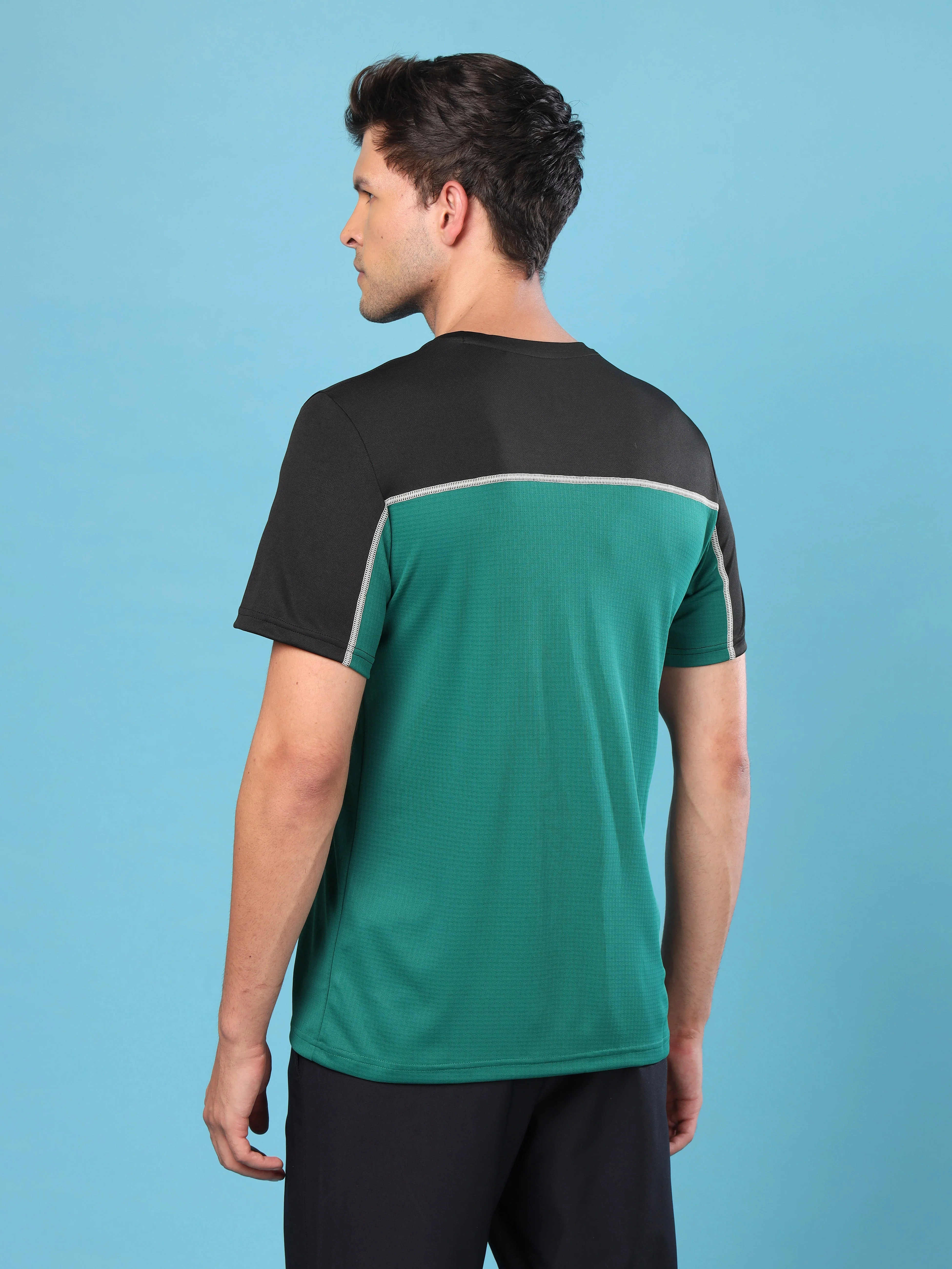 Men Colorblock Slim Fit Crew Neck T-shirt with TECHNO COOL+ - Image 2
