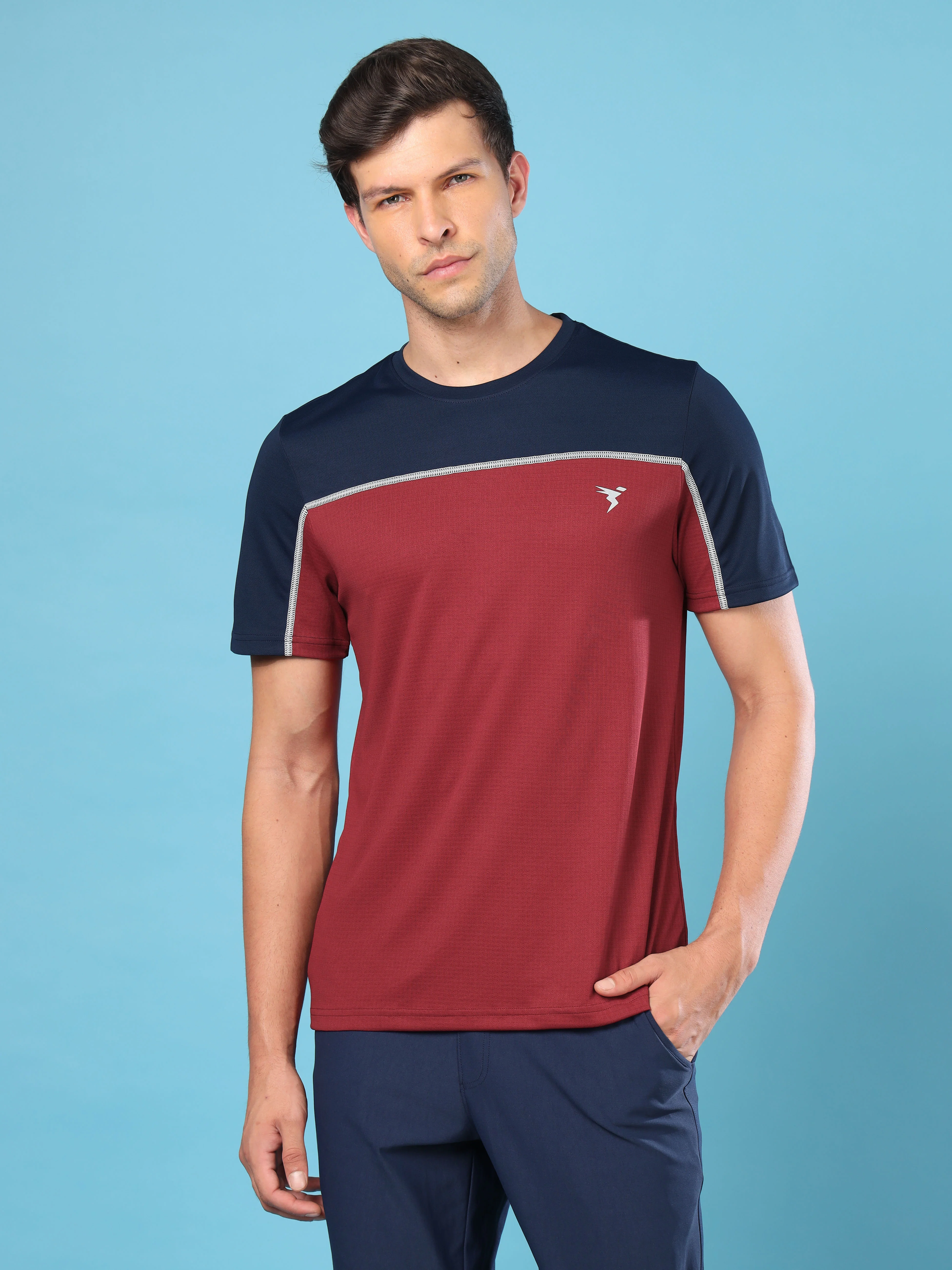 Men Colorblock Slim Fit Crew Neck T-shirt with TECHNO COOL+