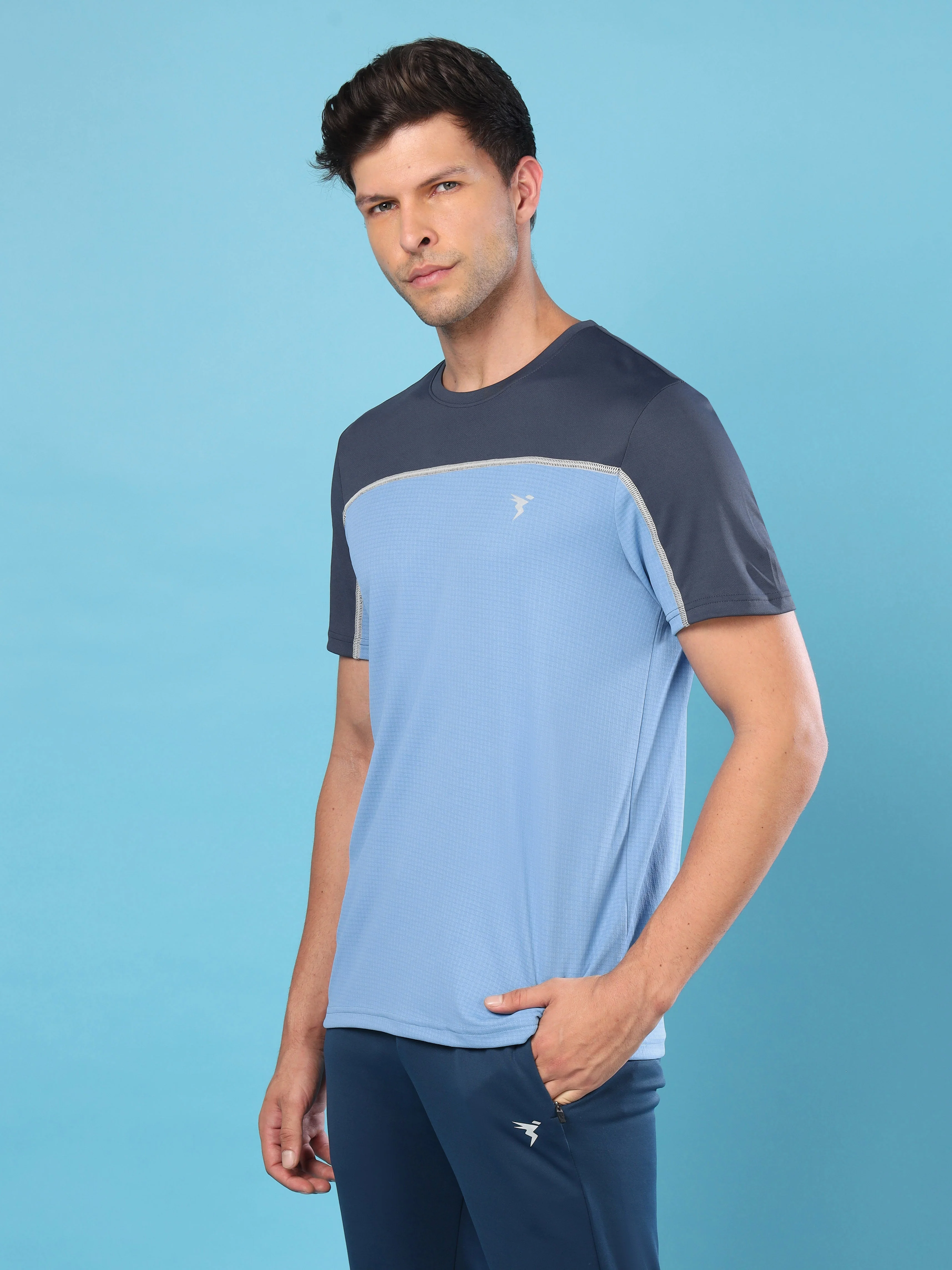 Men Colorblock Slim Fit Crew Neck T-shirt with TECHNO COOL+ - Image 3