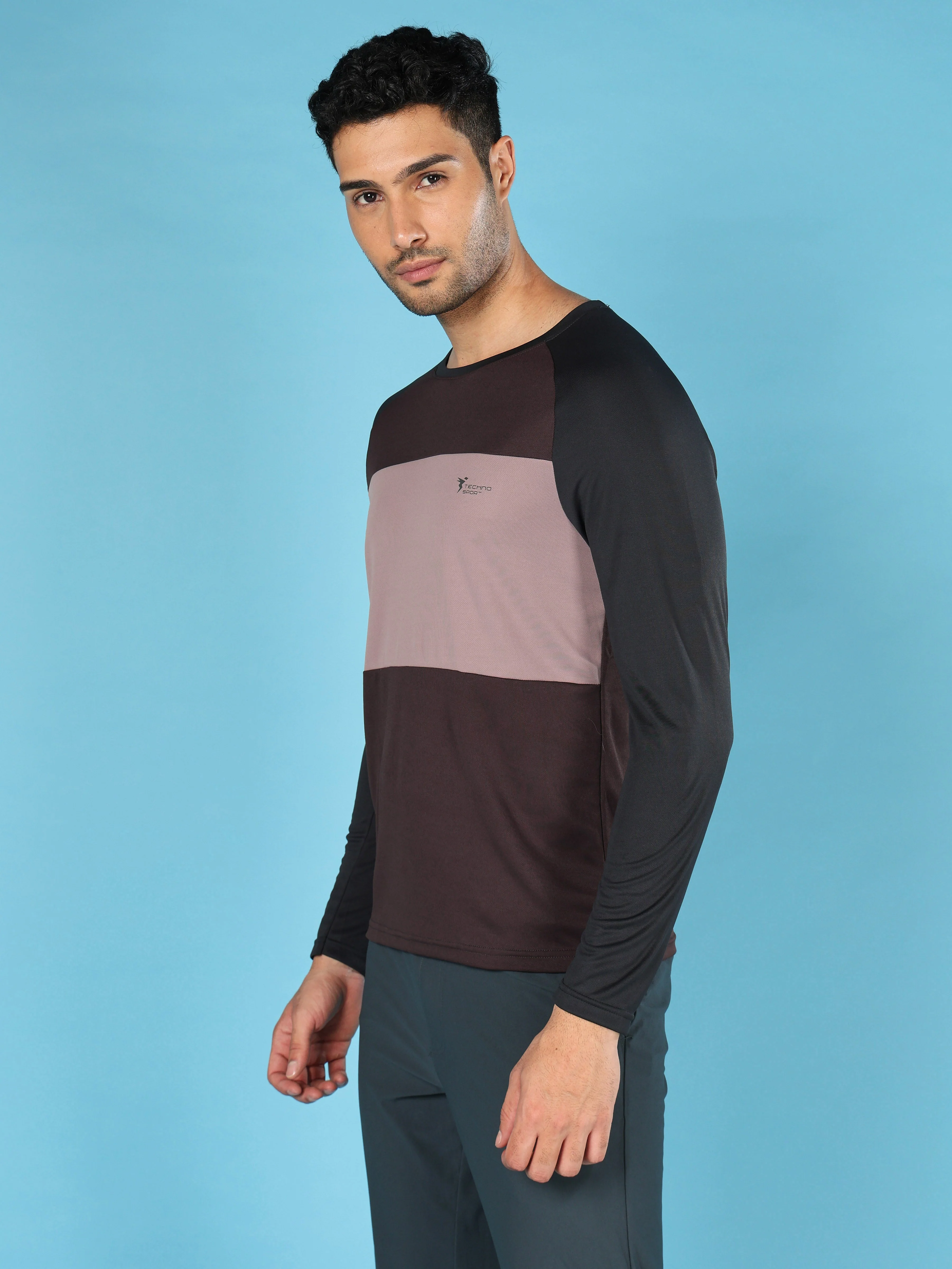 Men Colorblock Slim Fit Crew Neck T-shirt with TECHNO COOL+ - Image 4