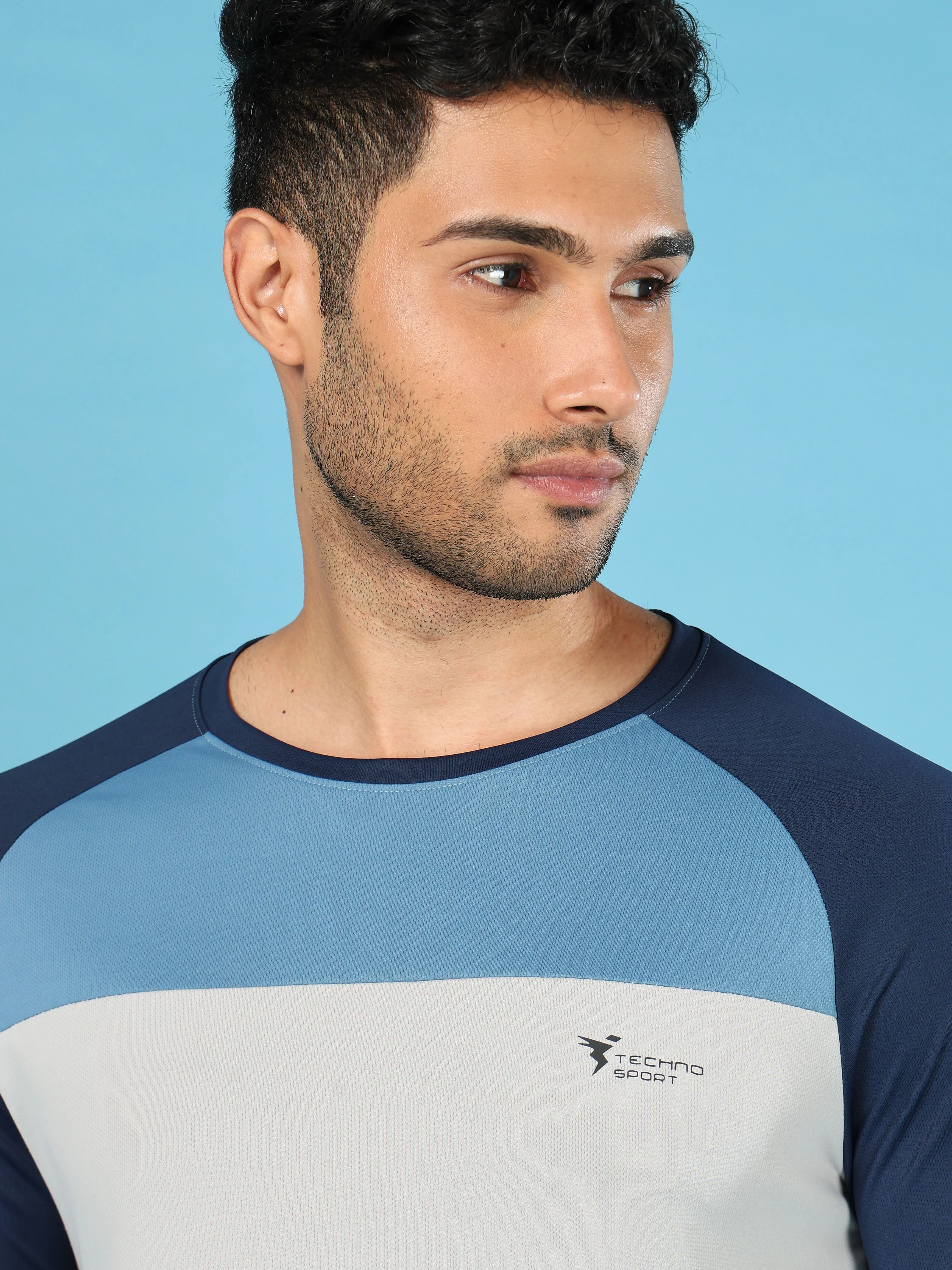 Men Colorblock Slim Fit Crew Neck T-shirt with TECHNO COOL+ - Image 6