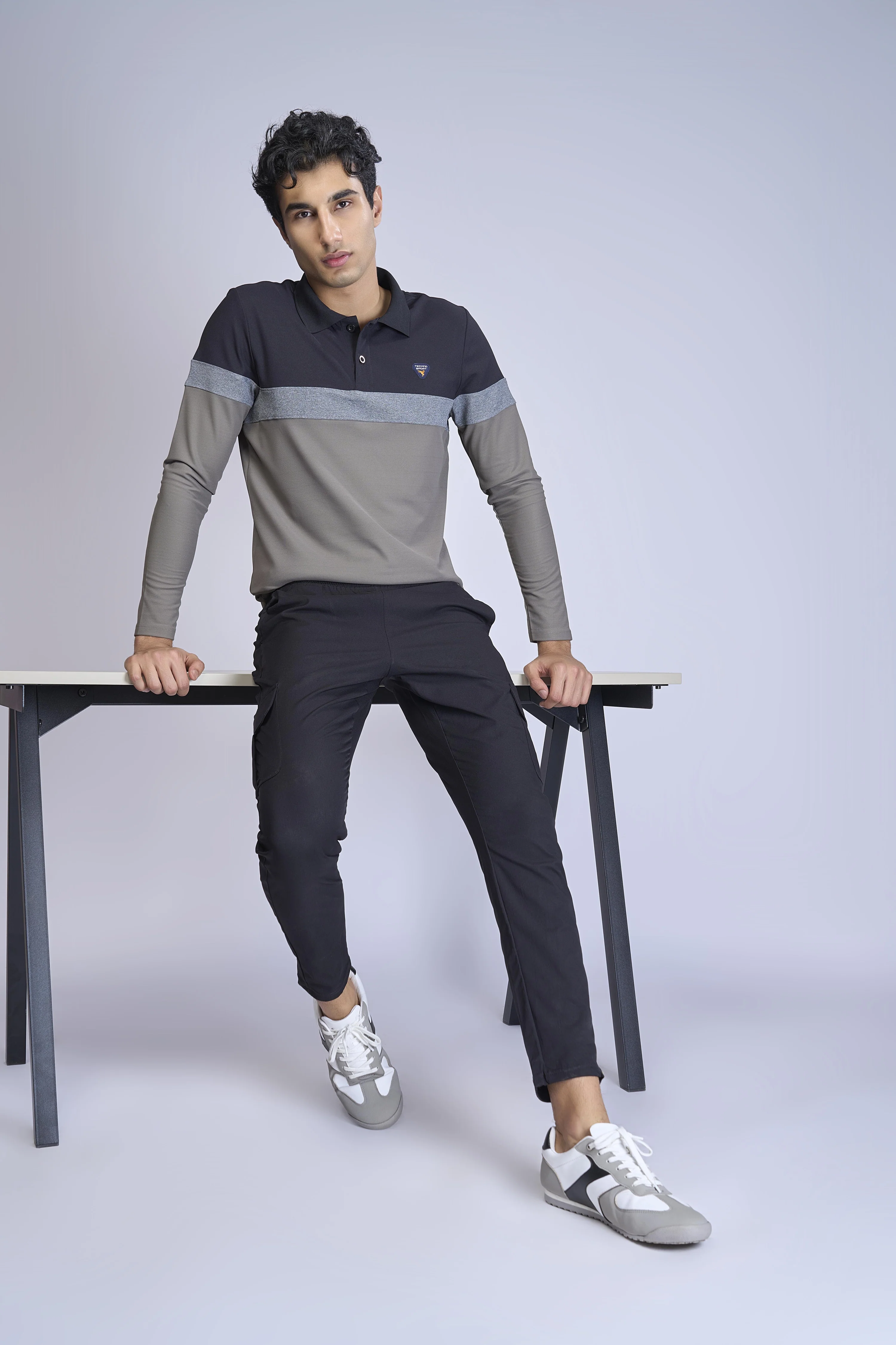 Men Colorblock Slim Fit Polo T-shirt with MATPIQ - Image 4