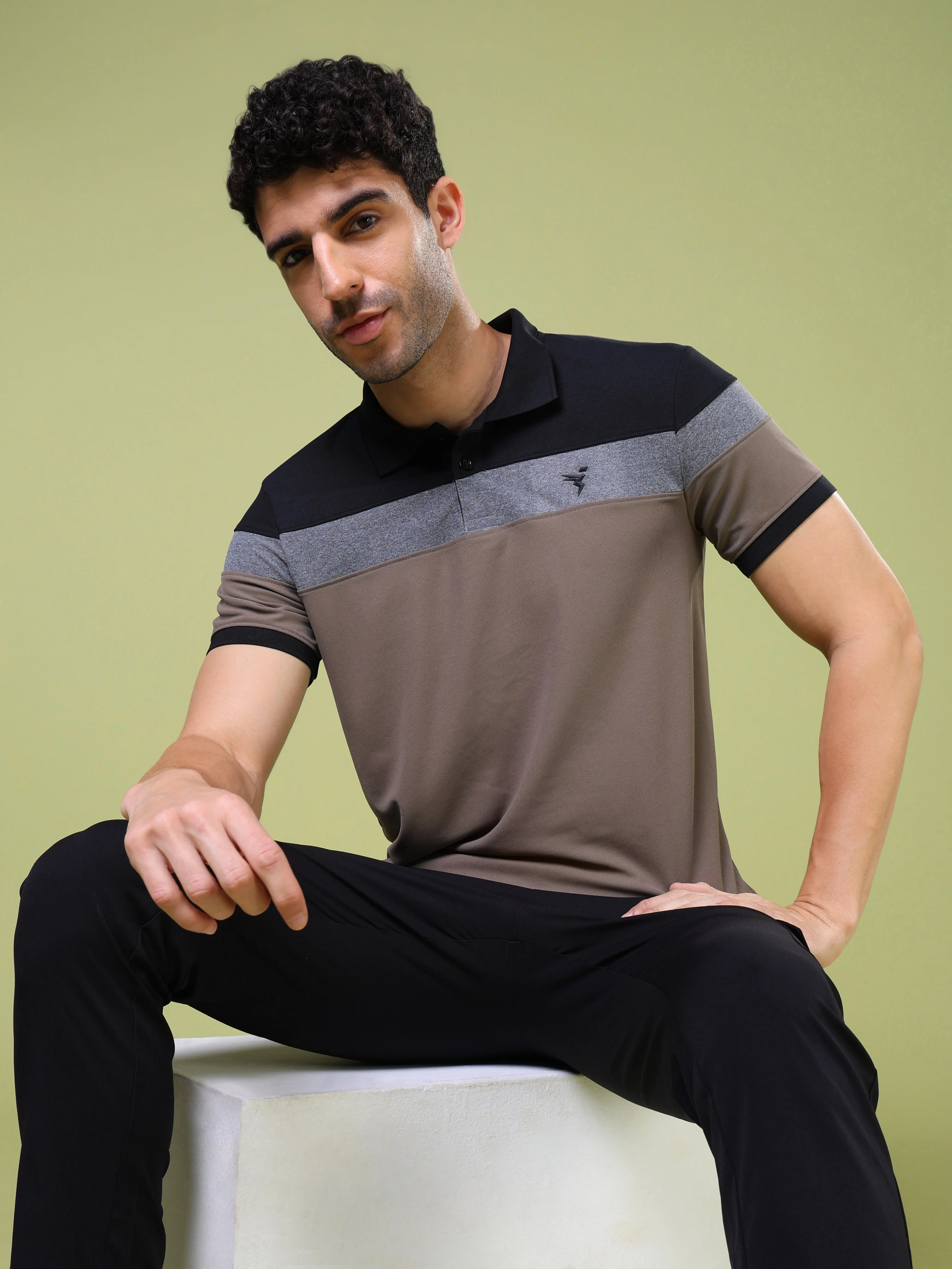Men Colorblock Slim Fit Polo T-shirt with MATPIQ - Image 2
