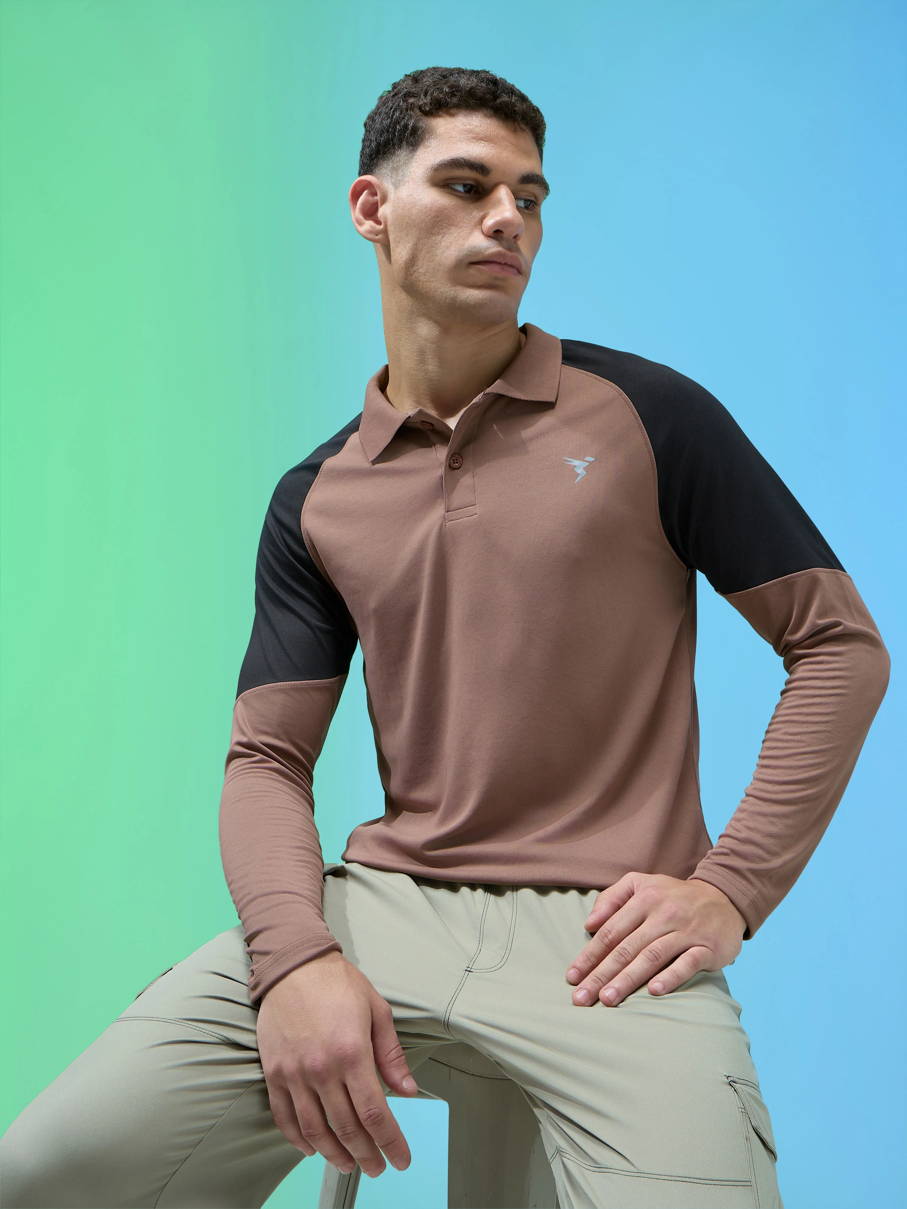 Men Colorblock Slim Fit Polo T-shirt with TECHNO COOL+