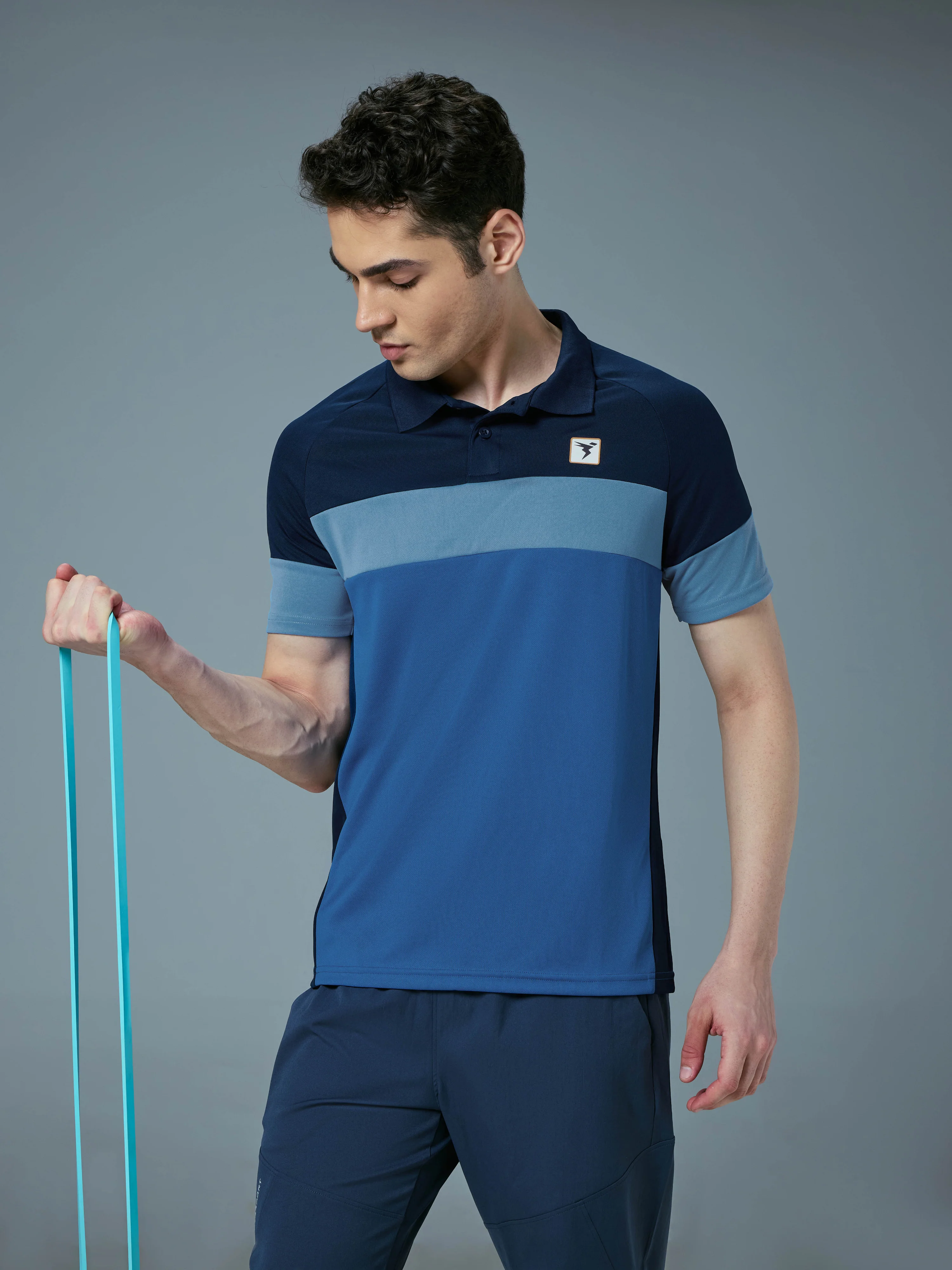 Men Colorblock Slim Fit Polo T-shirt with TECHNO COOL+