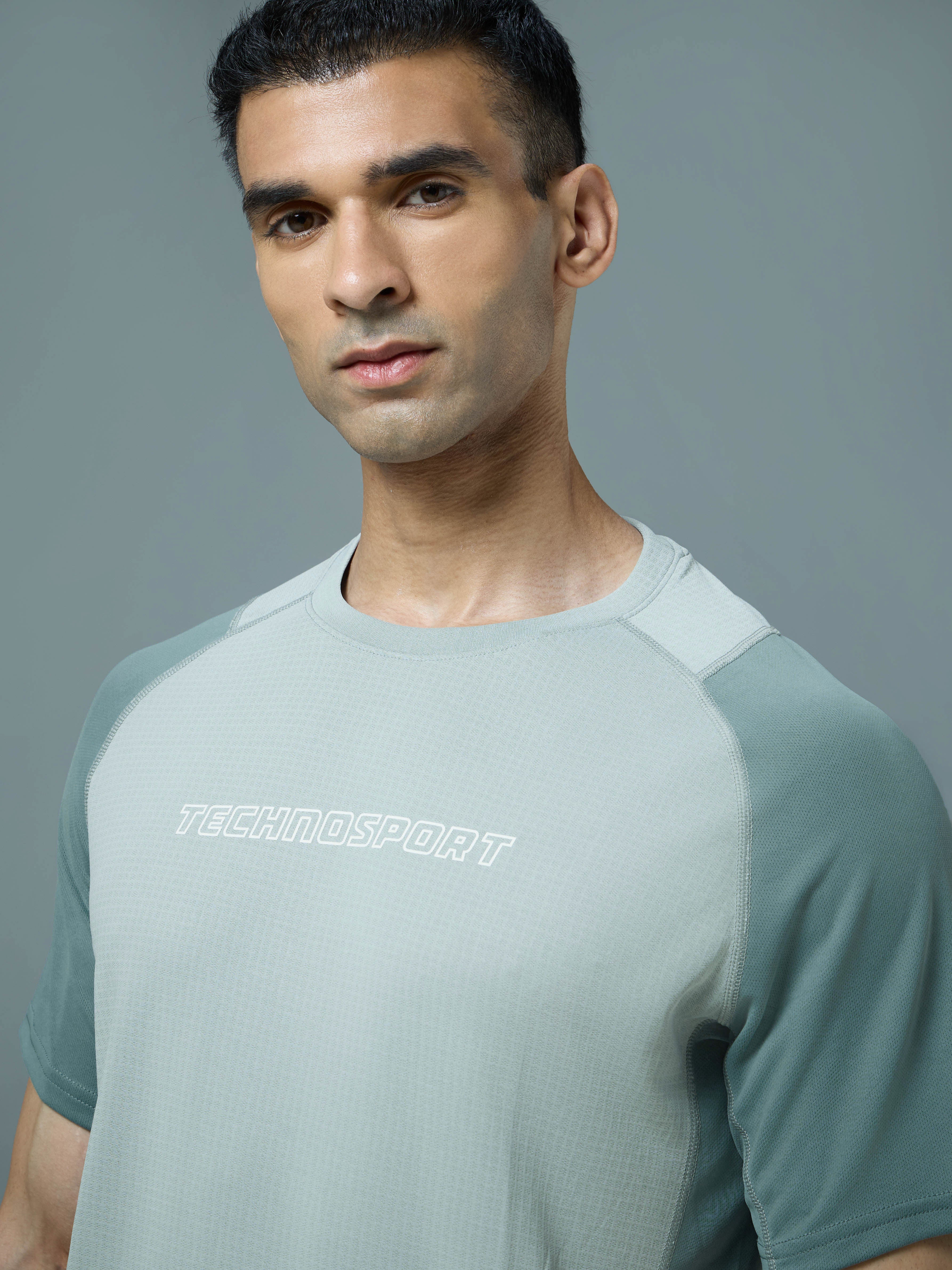 Men Colorblock Slim Fit Round Neck Sports T-shirt with TECHNOCOOL+ - Image 6