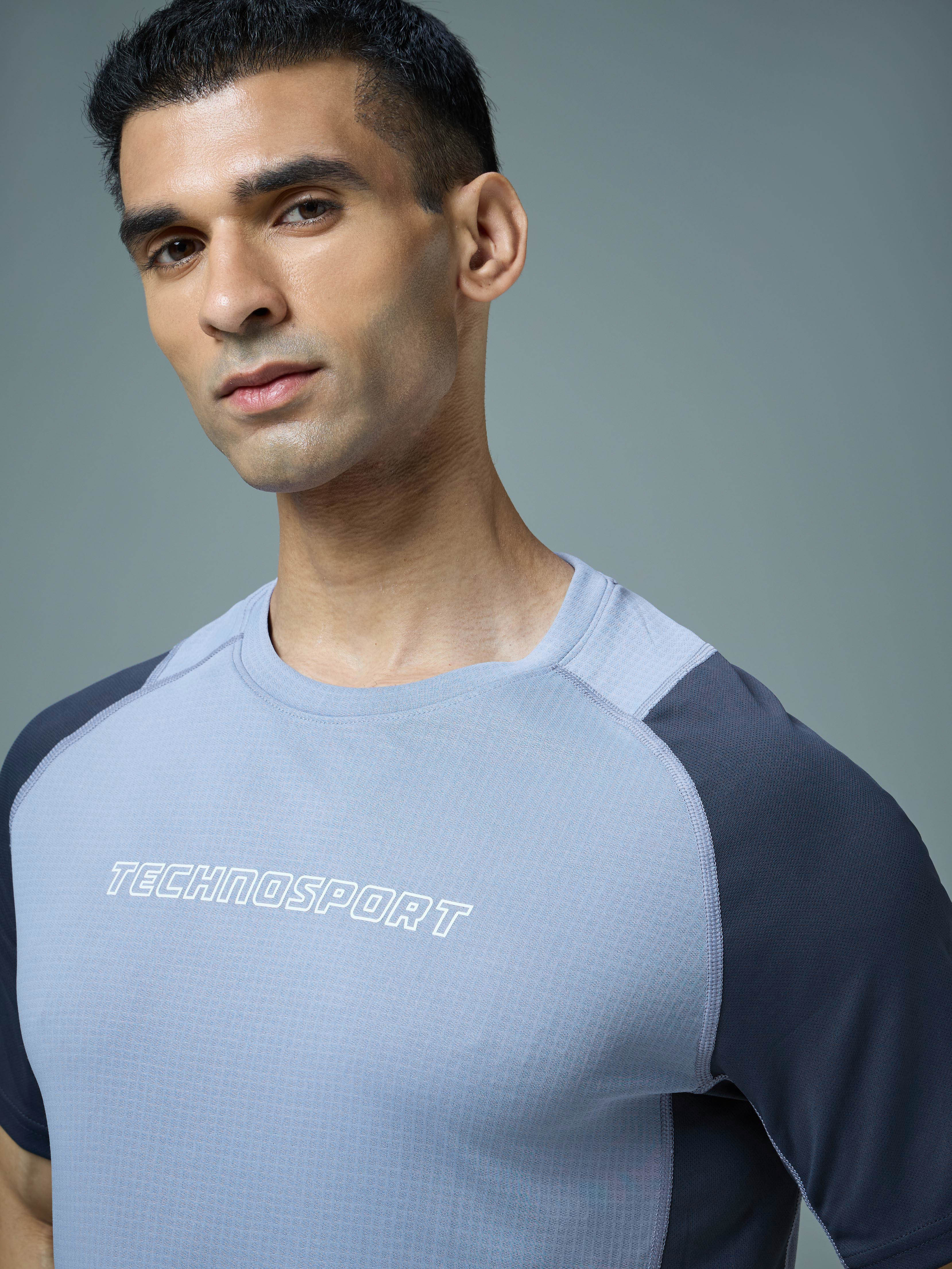 Men Colorblock Slim Fit Round Neck Sports T-shirt with TECHNOCOOL+ - Image 6