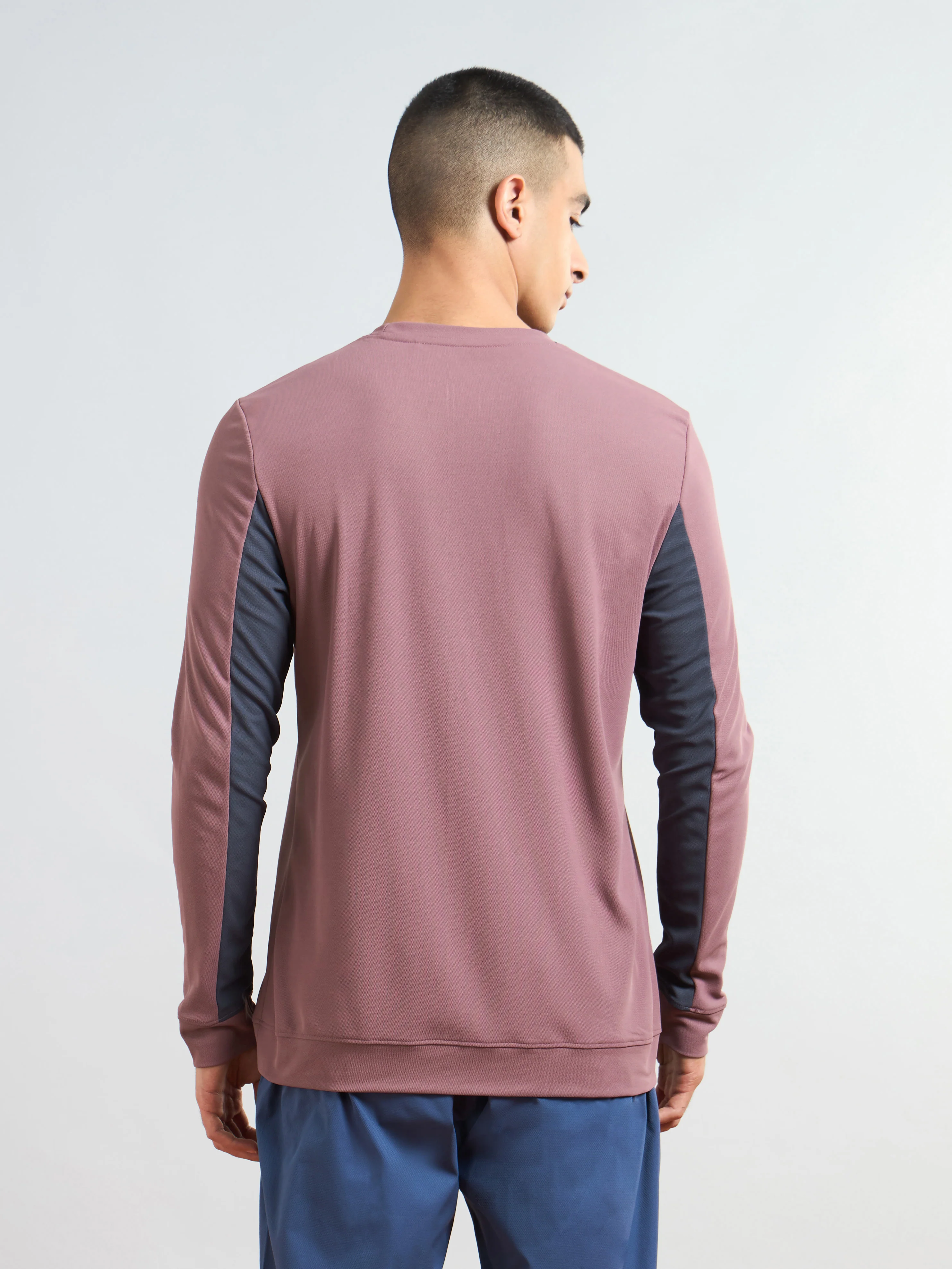 Men Colorblock Slim Fit T-shirt with MATPIQ - Image 3