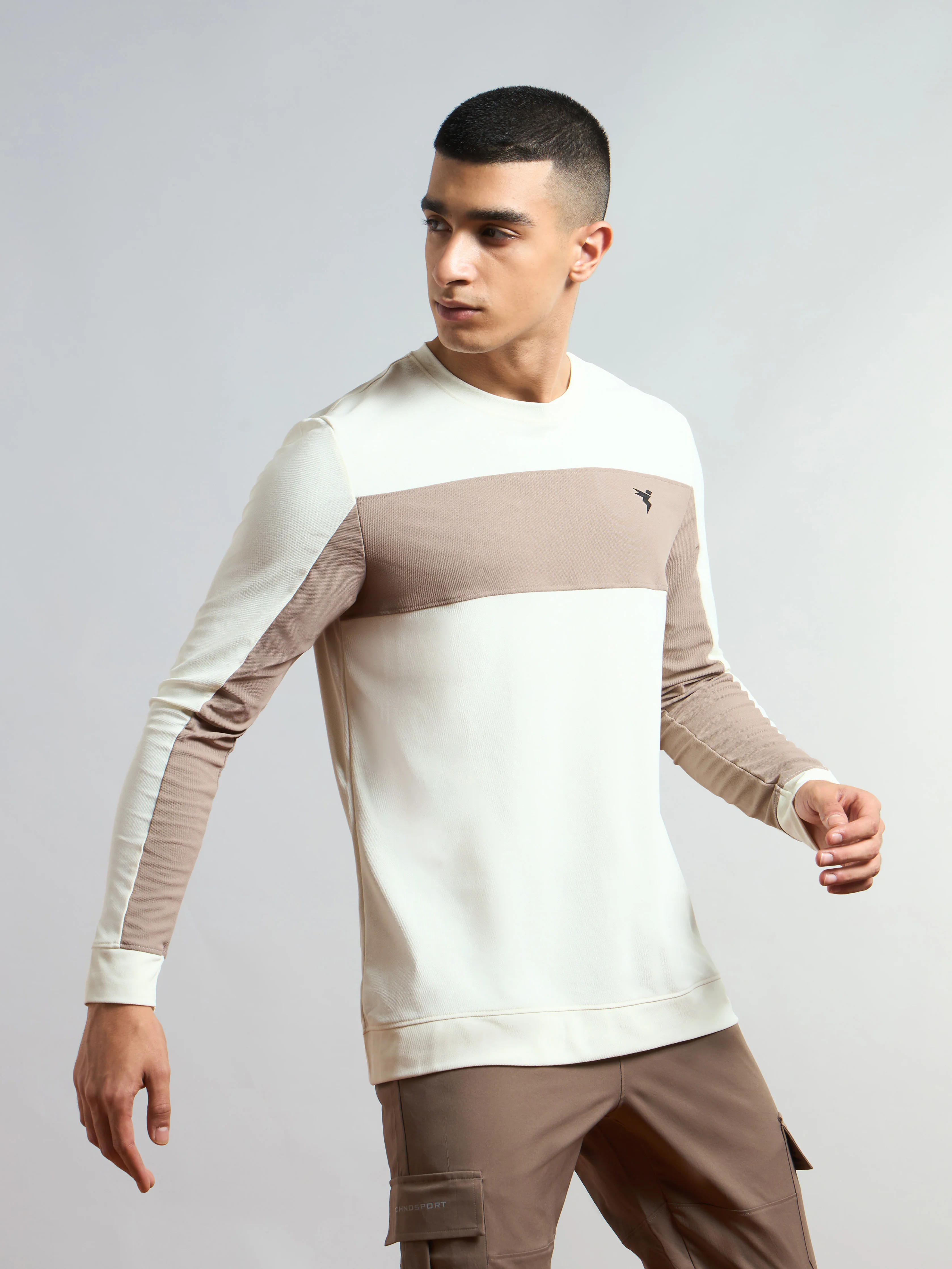 Men Colorblock Slim Fit T-shirt with MATPIQ - Image 3